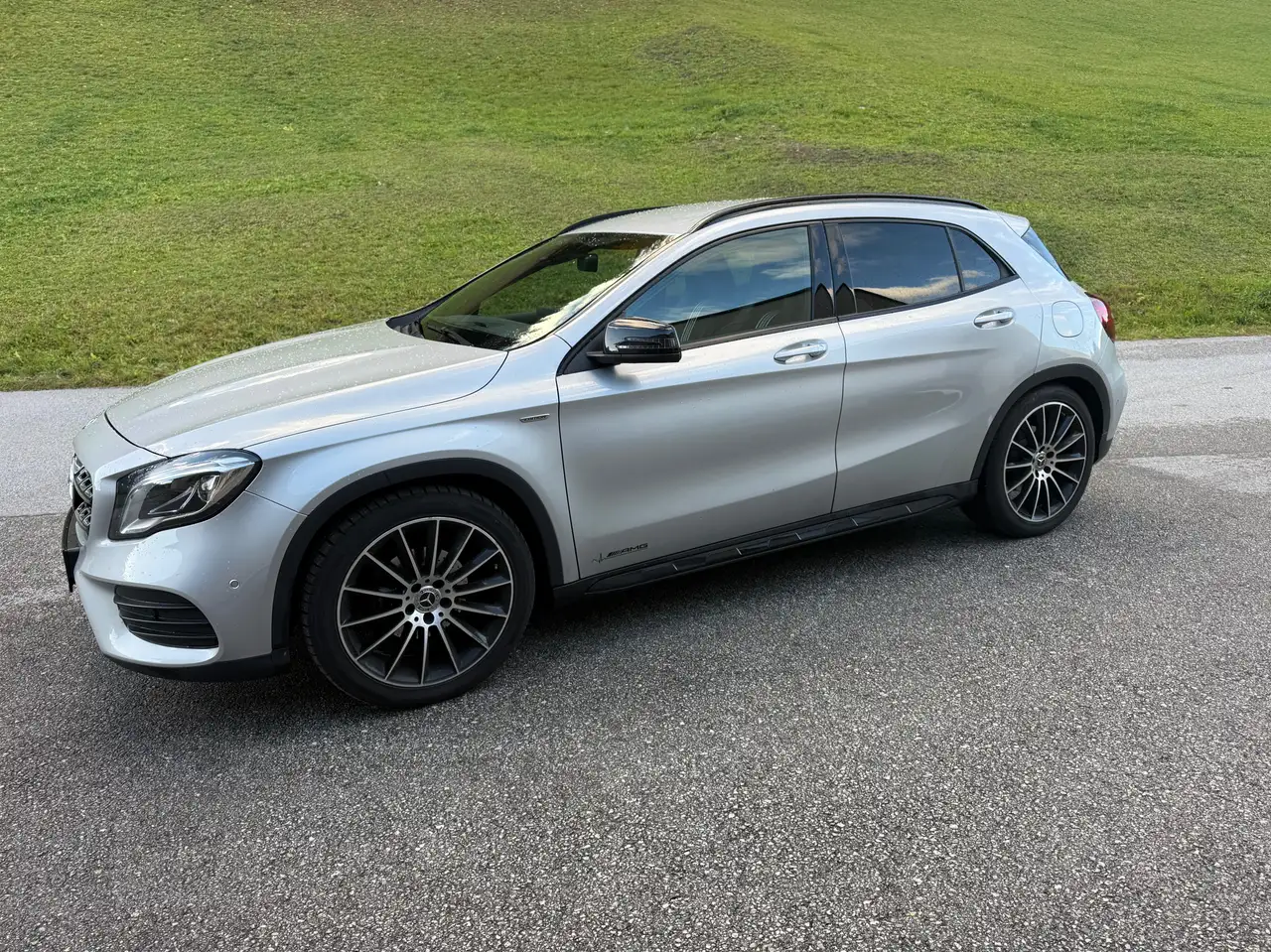 Mercedes-Benz GLA 200