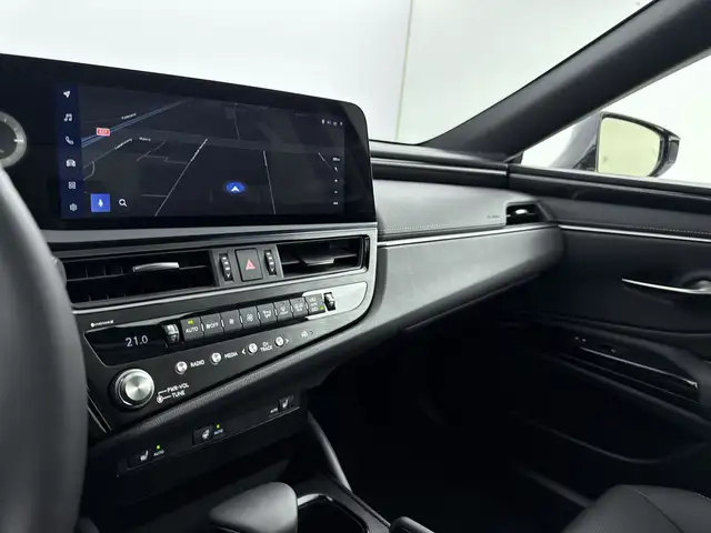 Lexus Es view 8