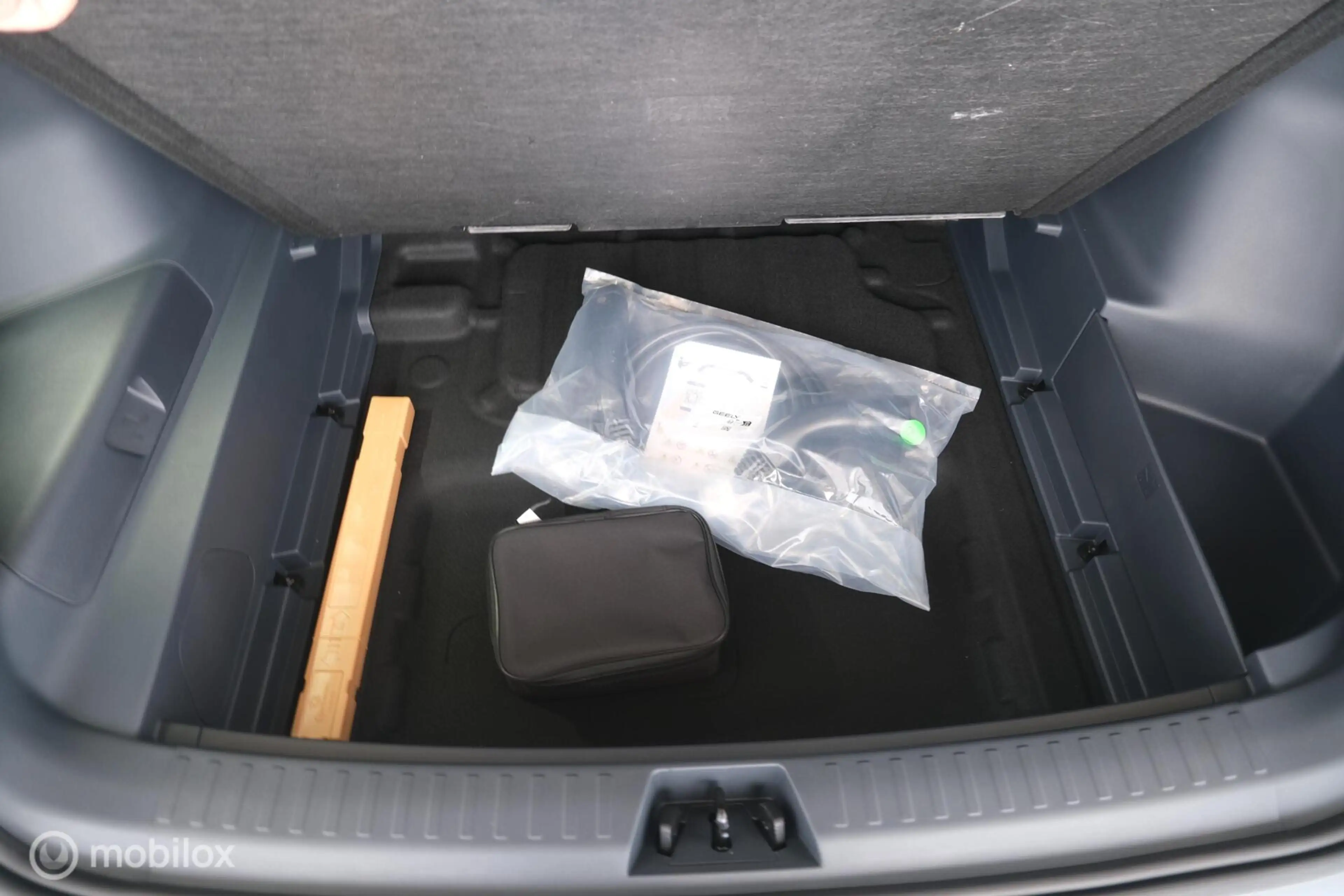 Geely Starray EM-i 1.5 Pro+ Direct leverbaar|led|nav|360cam|acc|lmv18 — photo 44