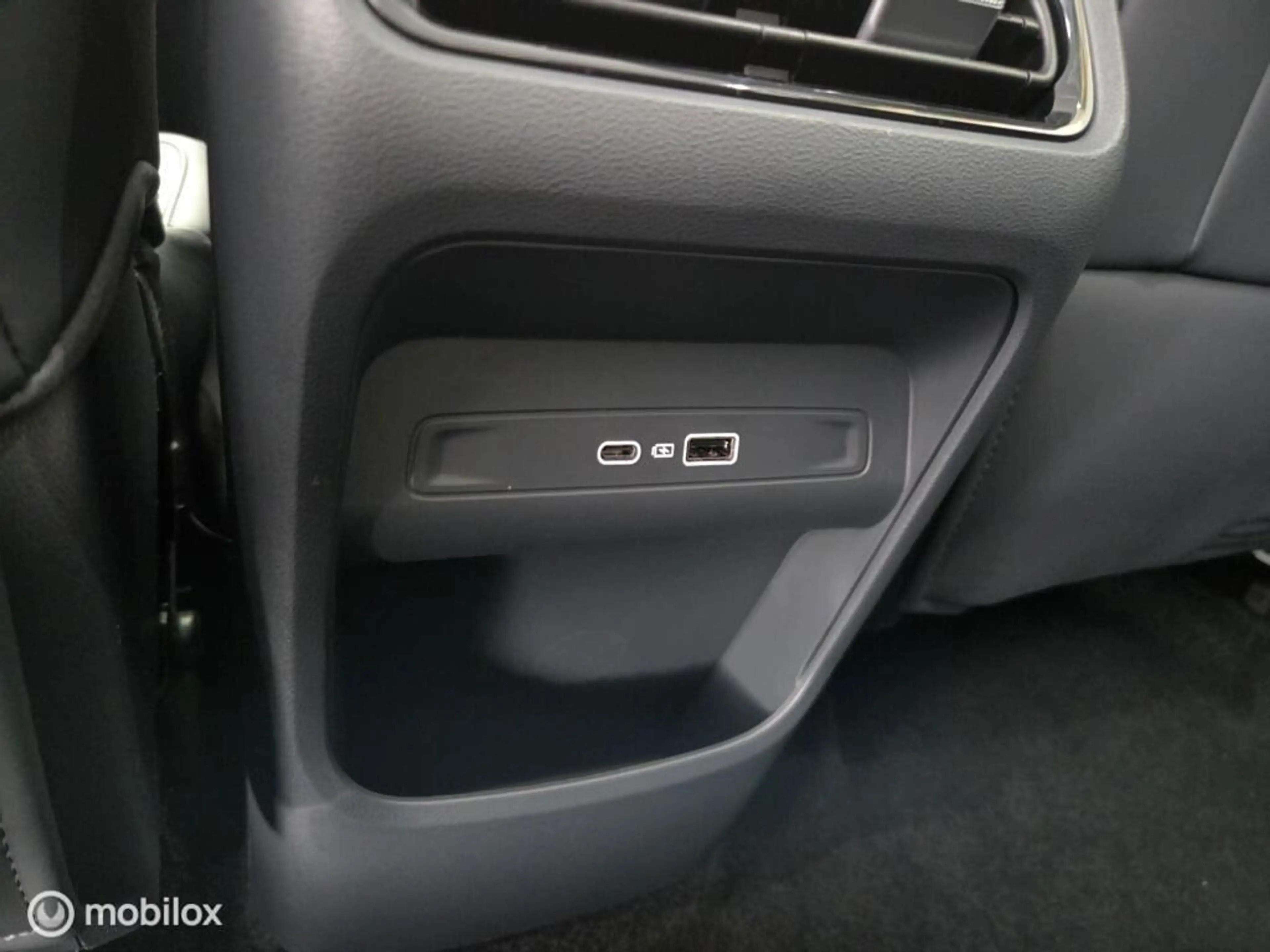Geely Starray EM-i 1.5 Pro+ Direct leverbaar|led|nav|360cam|acc|lmv18 — photo 22