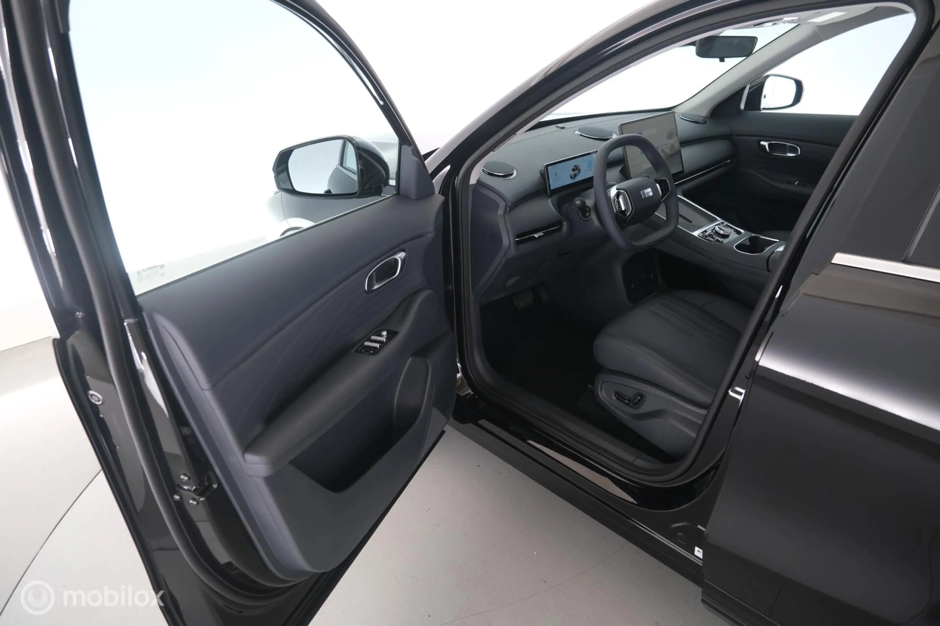 Geely Starray EM-i 1.5 Pro+ Direct leverbaar|led|nav|360cam|acc|lmv18 — photo 8