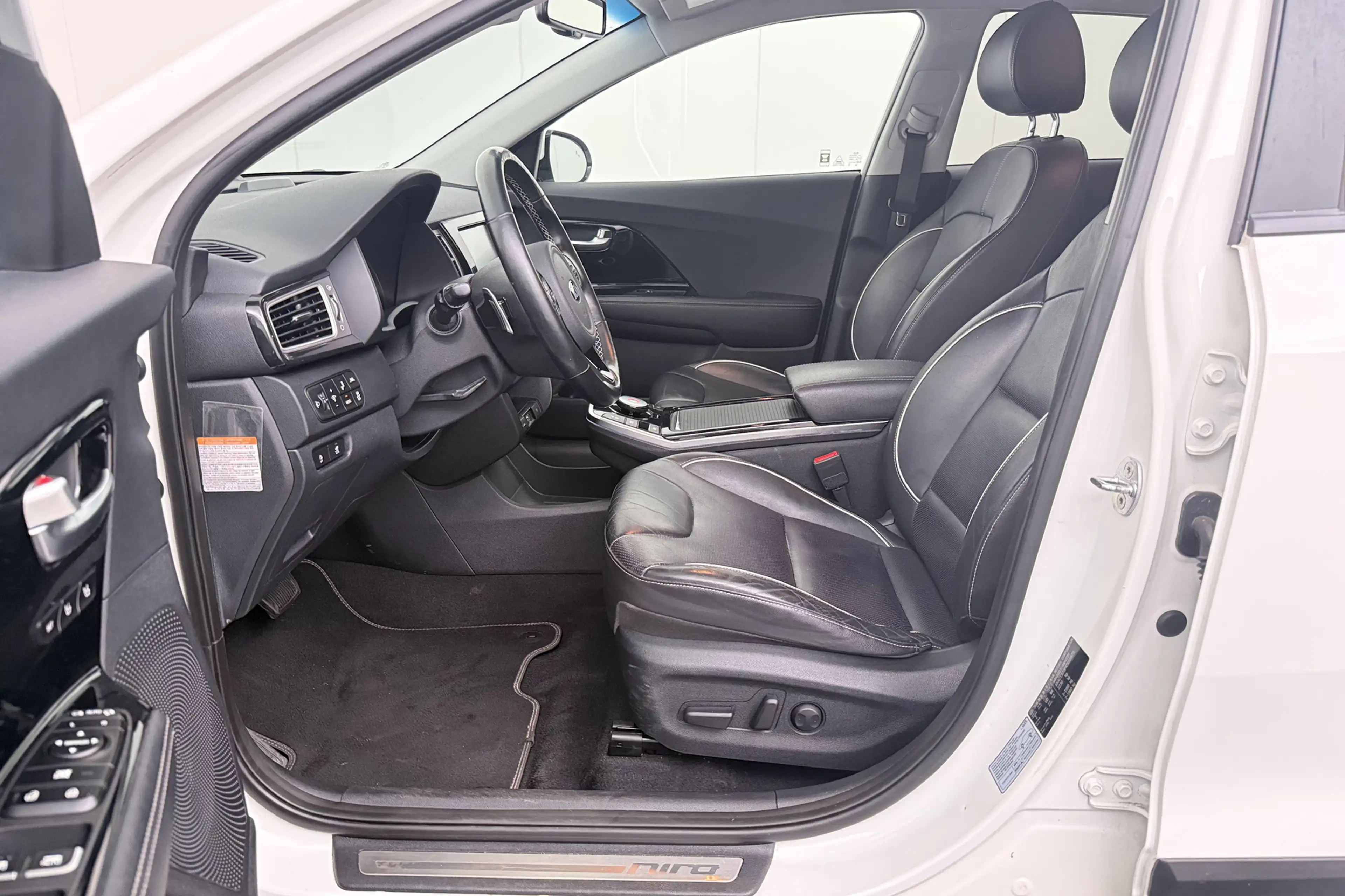 Kia e-Niro ExecutiveLine 64kWh (93%SOH) Warmtepomp Stoel-Vent — photo 11