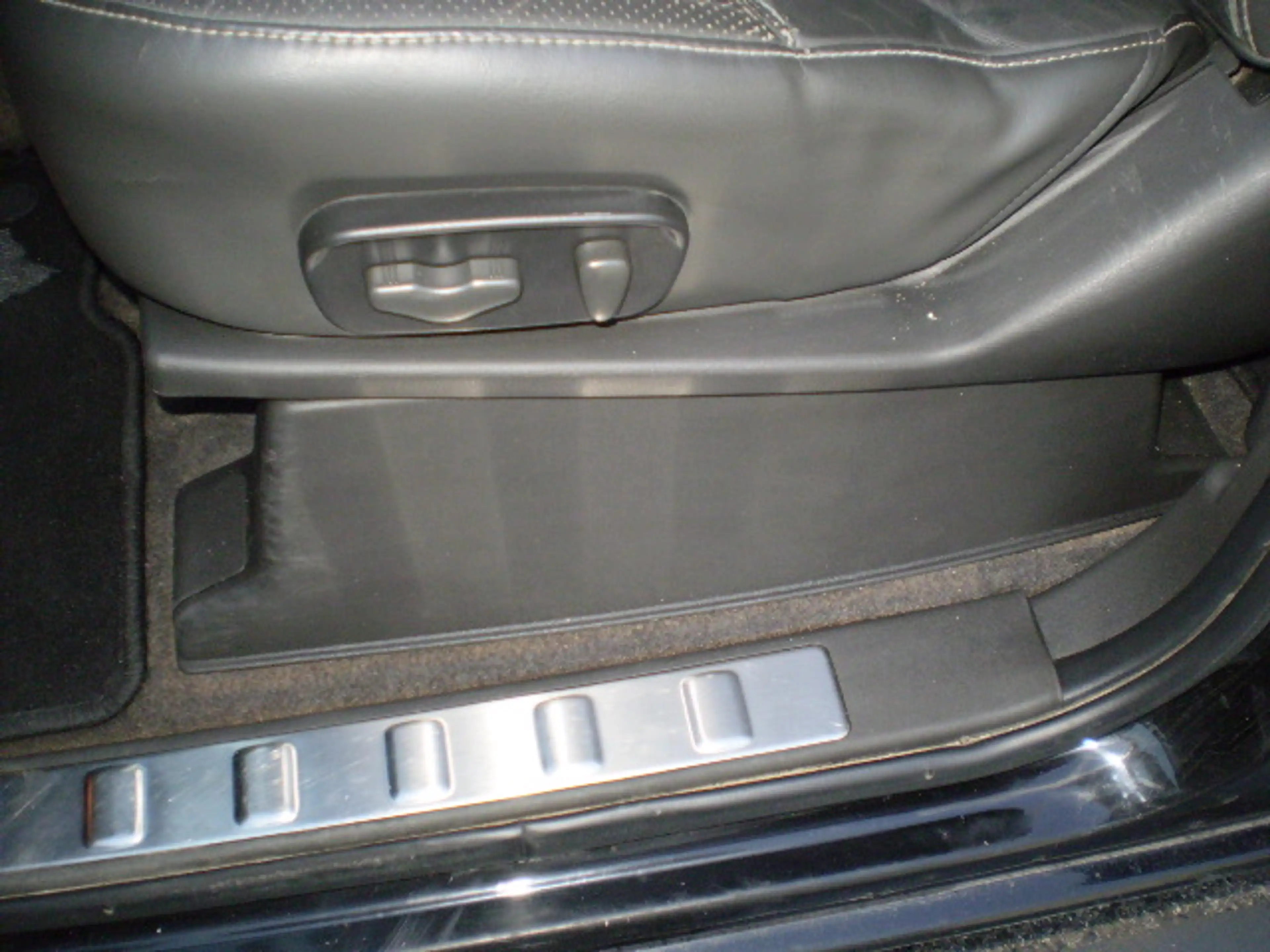 Nissan Navara D40 — photo 11