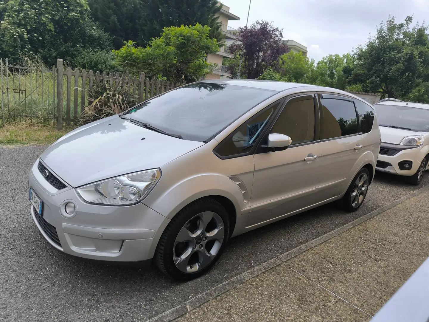 Ford S-Max 2.0 tdci Titanium Individual dpf - 1