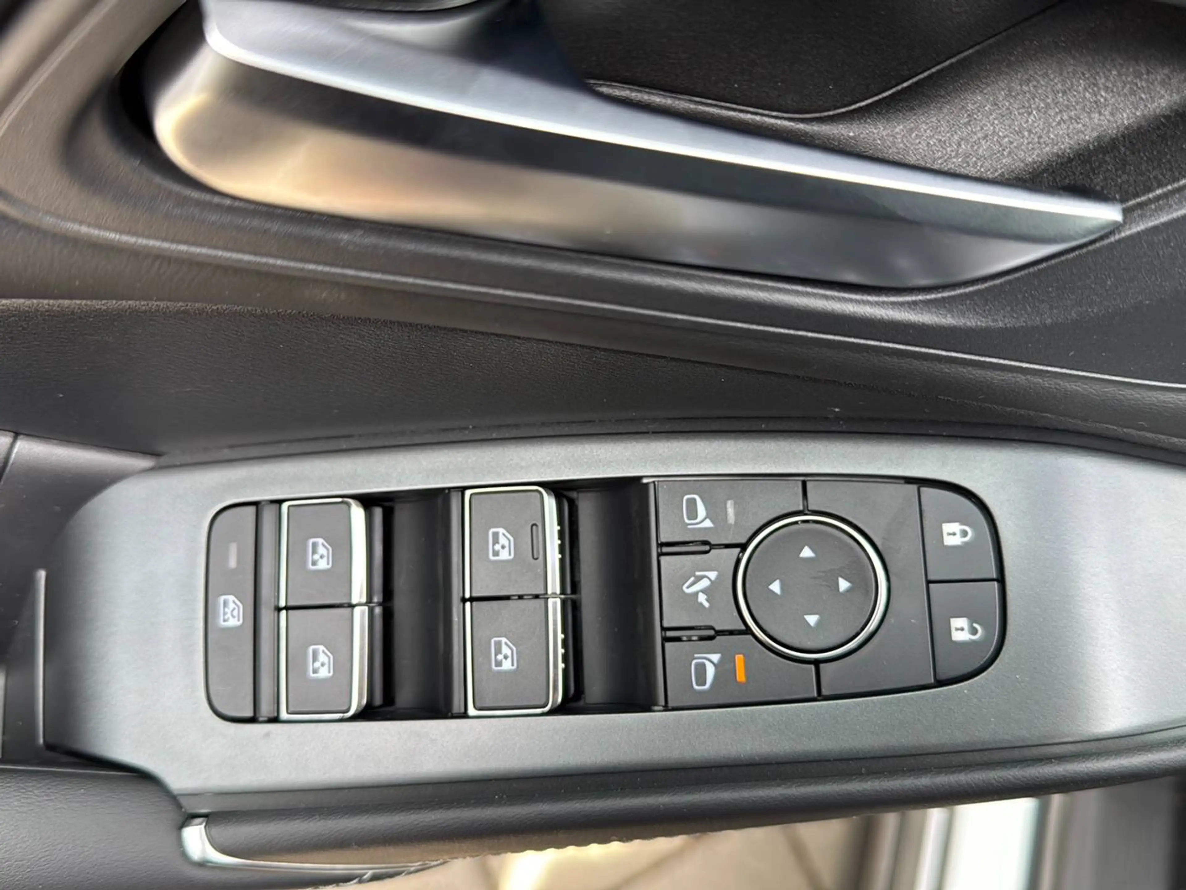 Nissan Qashqai 1.3 N-Connecta DIG-T MHEV Xtronic 4x2 — photo 10