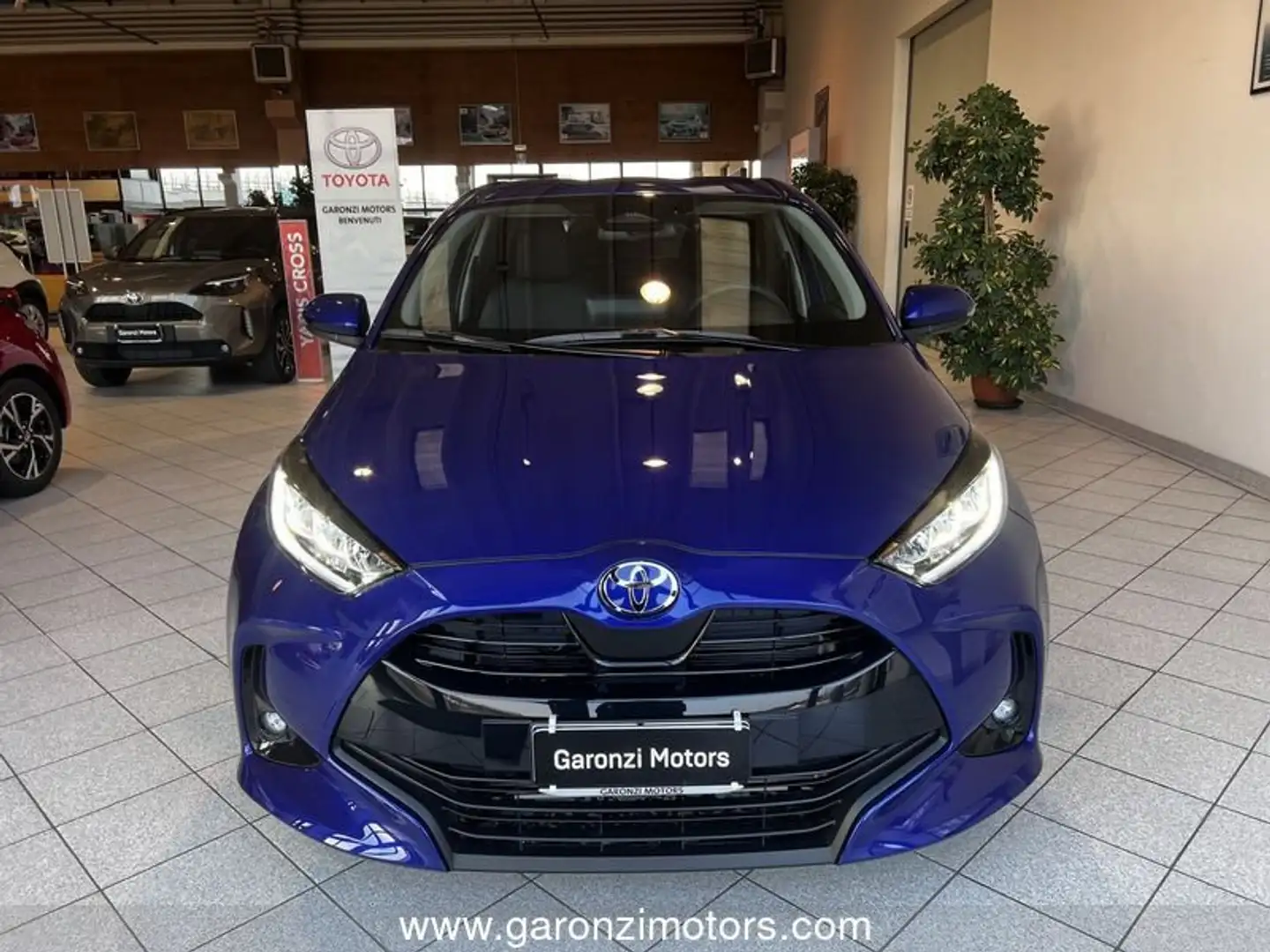 Toyota Yaris 1.5 Hybrid 5 porte Trend Blu/Azzurro - 2