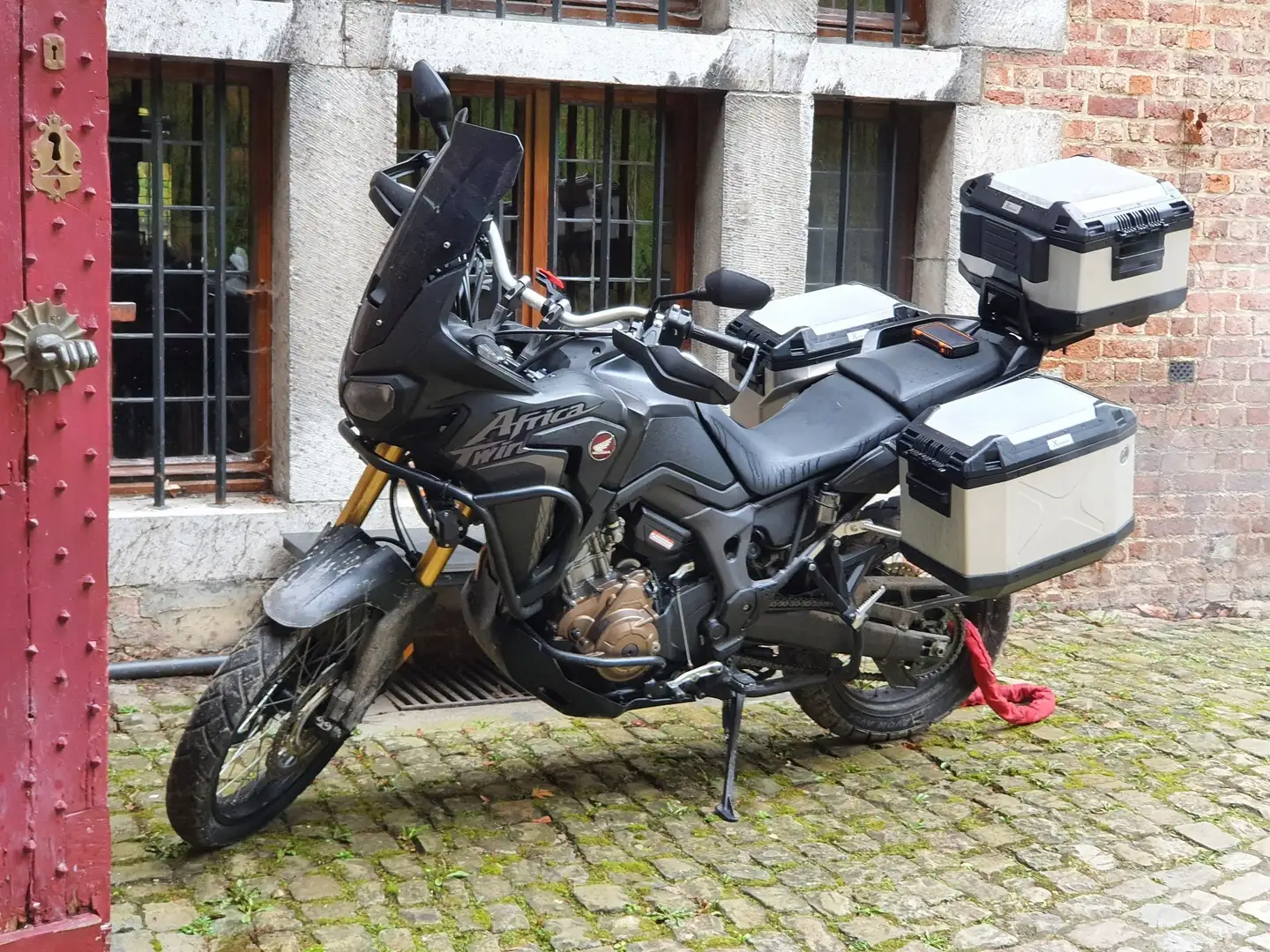 Honda CRF 1000 Negro - 1