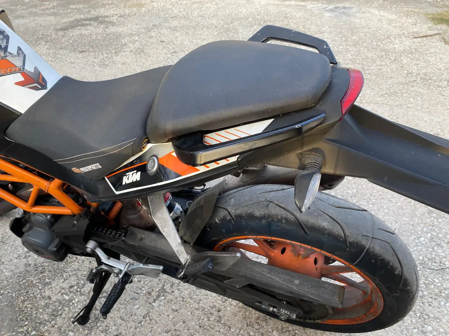 KTM 390 Duke - 1