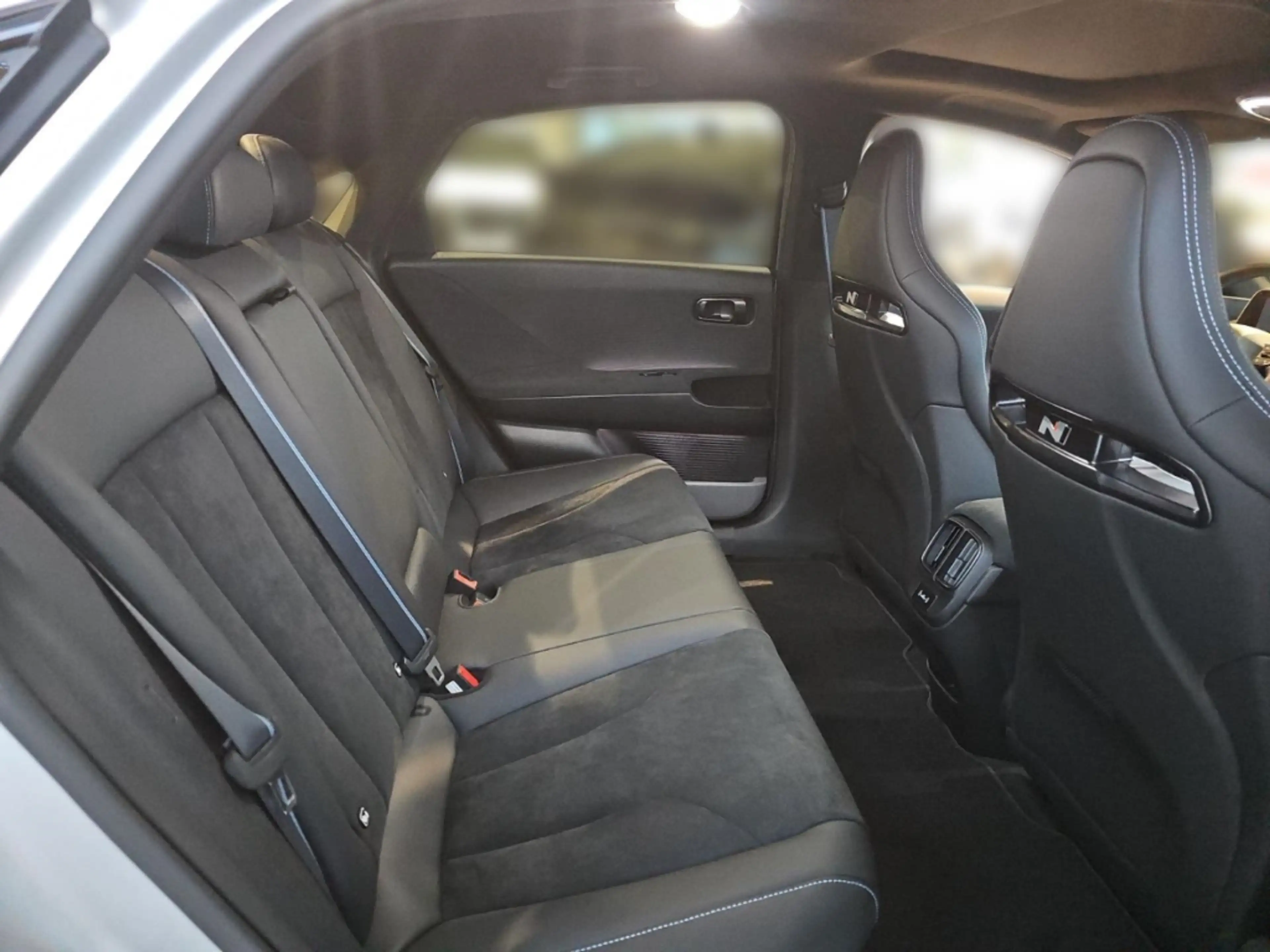 Hyundai IONIQ 6 N 84 kWh 4WD Glas-Schiebedach Sitz-Paket — photo 12