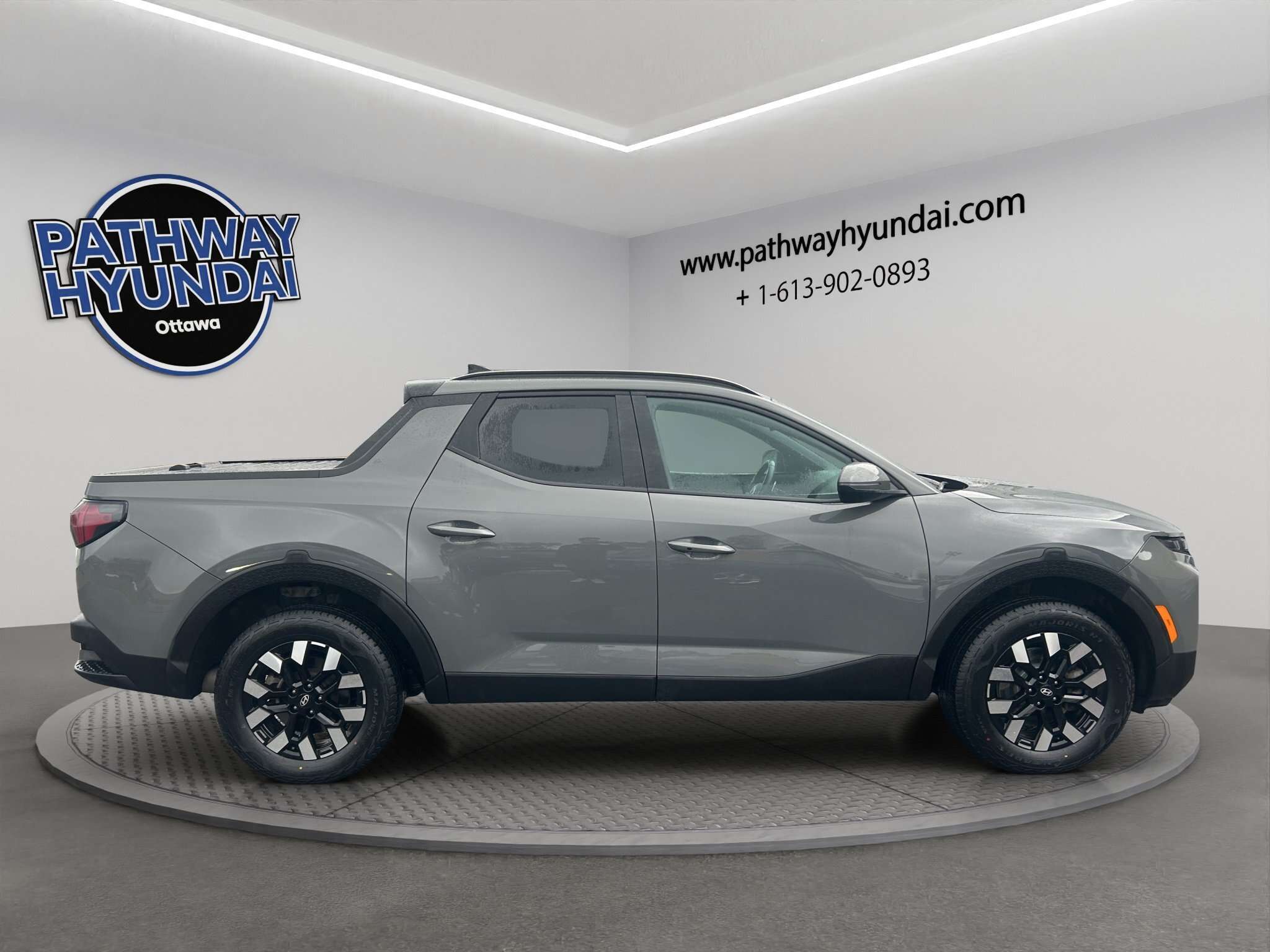 2025 Hyundai Santa Cruz Preferred | Reverse Cam | Heated Seats — снимка 1