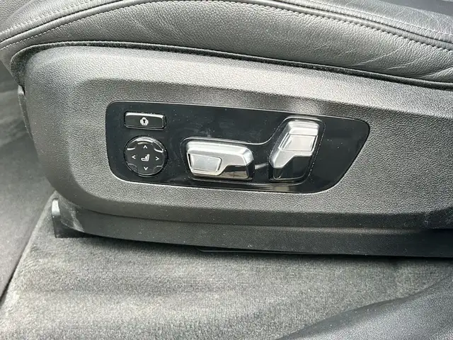 BMW X5 xDrive 45e M *ACC*LED*HUD*LUFT*STHZG*22'' Ansicht 17