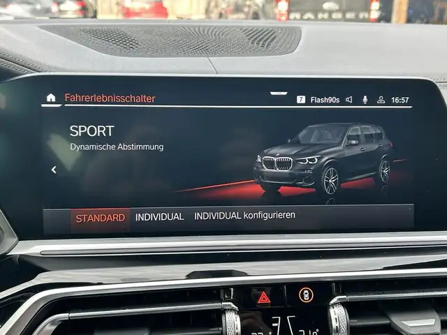 BMW X5 xDrive 45e M *ACC*LED*HUD*LUFT*STHZG*22'' Ansicht 22