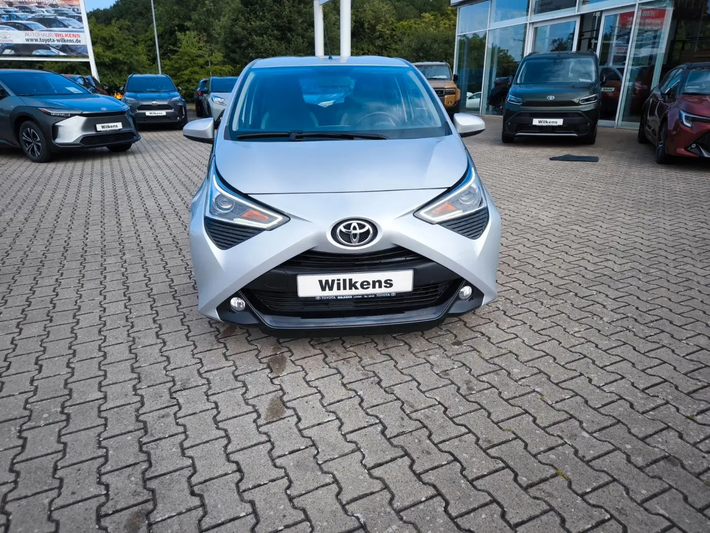 Toyota Aygo AYGO x-play club Argent - 2