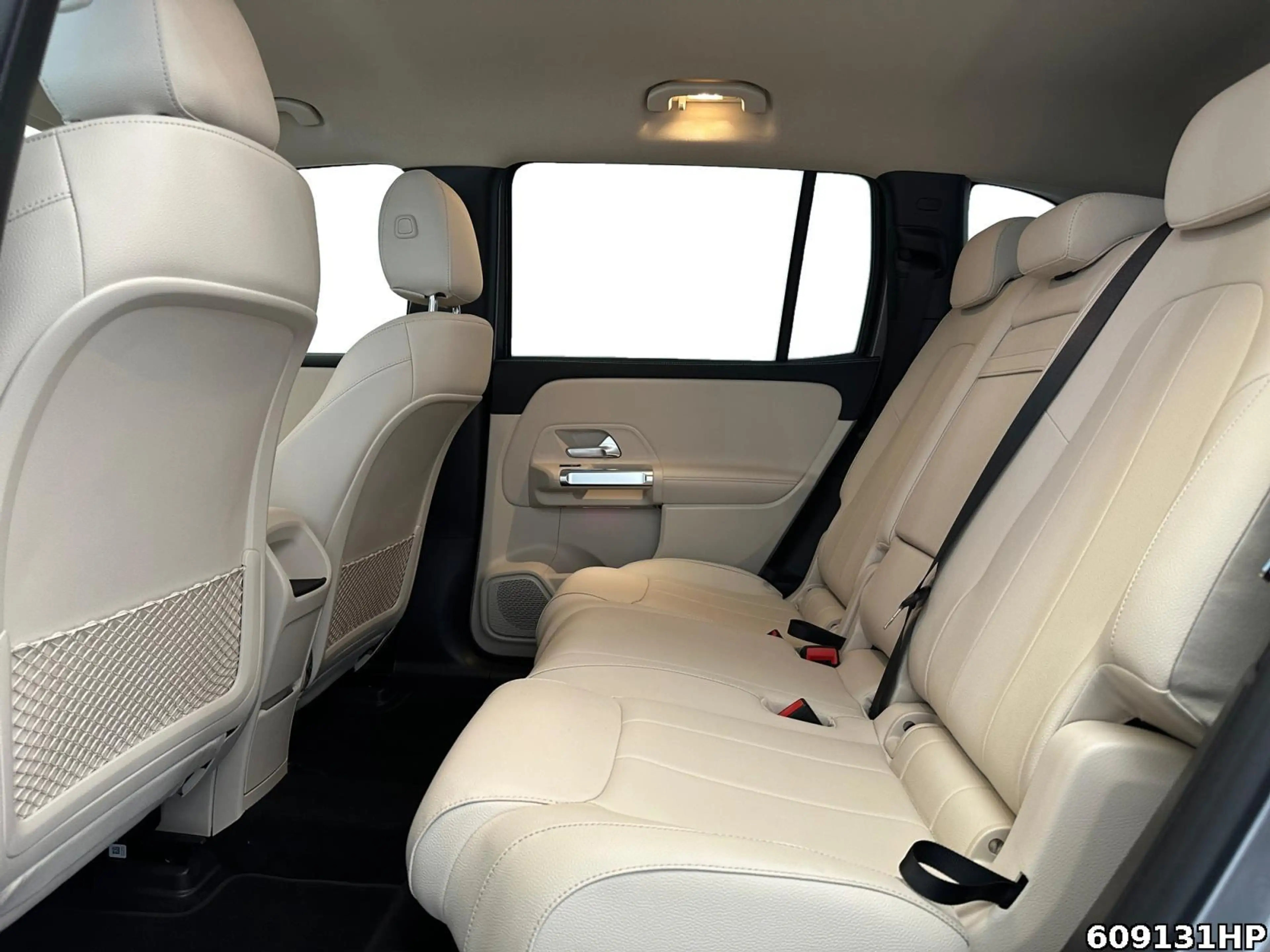 Mercedes-Benz EQB 300 4M Progressive  AHK Ambiente Kamera LED. — photo 11