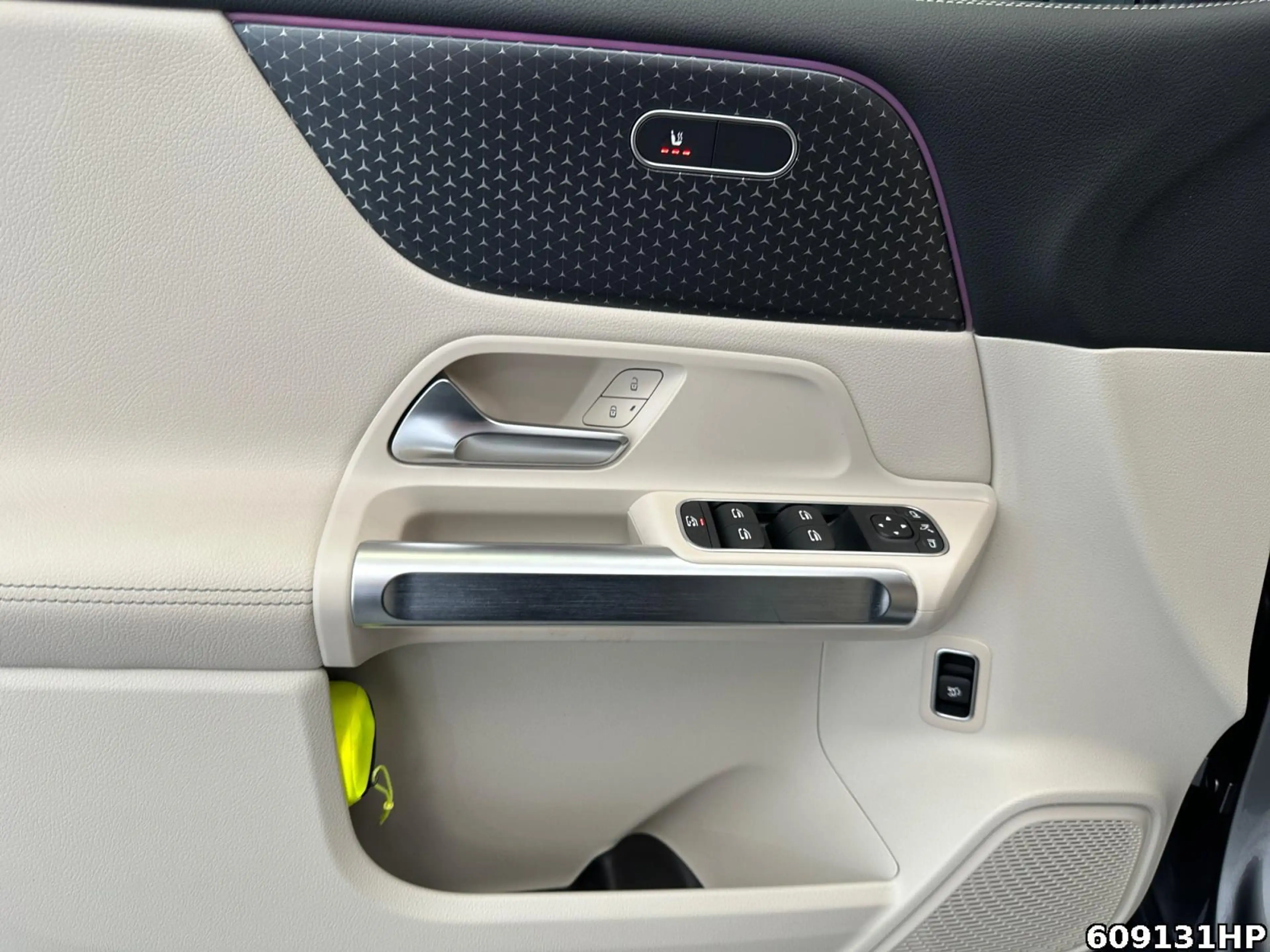 Mercedes-Benz EQB 300 4M Progressive  AHK Ambiente Kamera LED. — photo 9