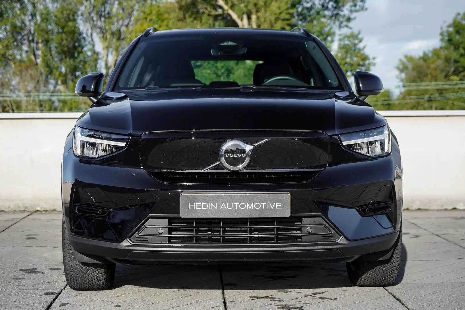 Volvo XC40 Single Motor Extended Range Plus 82 kWh | Trekhaak Schwarz - 2