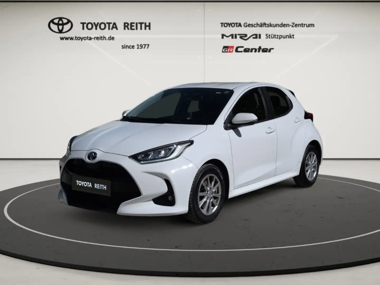 Toyota Yaris Hybrid Team Deutschland 1.5 Dual-VVT-iE EU6d LED A Weiß - 1