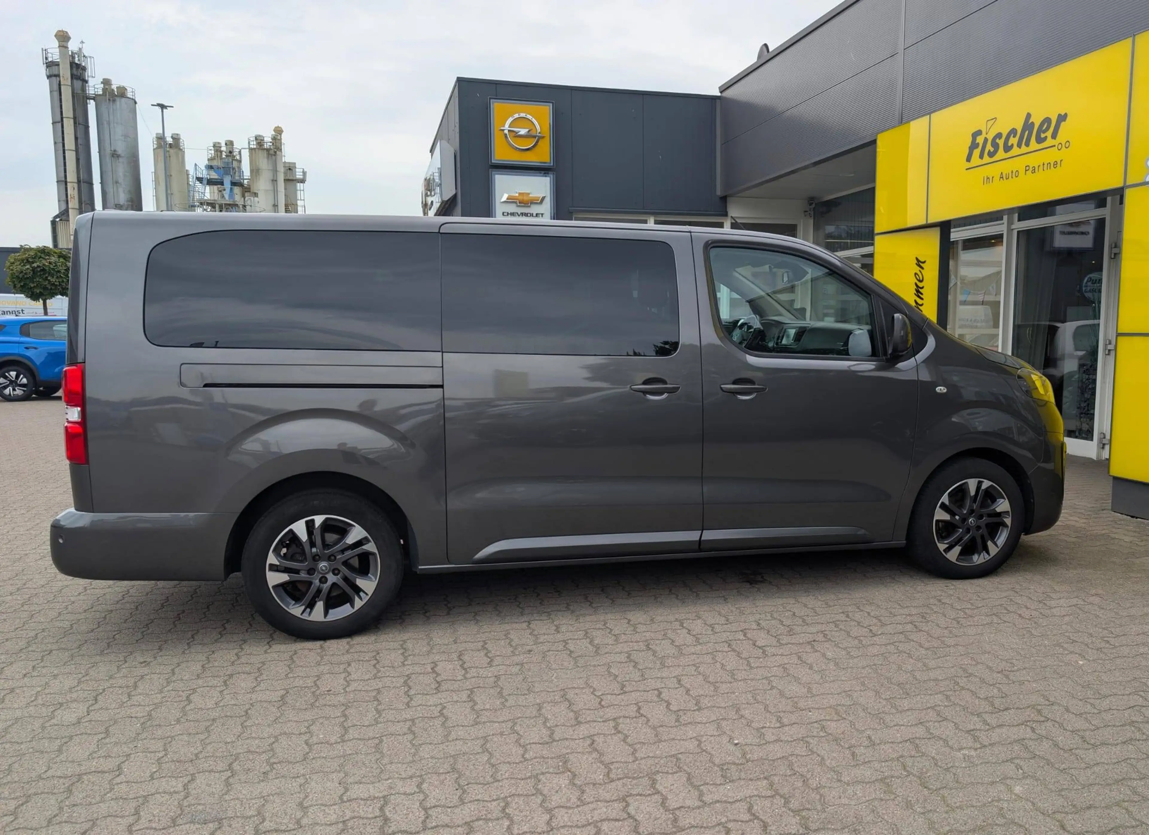 Opel Zafira Life Edition L (L3) / Anhängerkupplung 2.300kg Anhängelast — photo 6