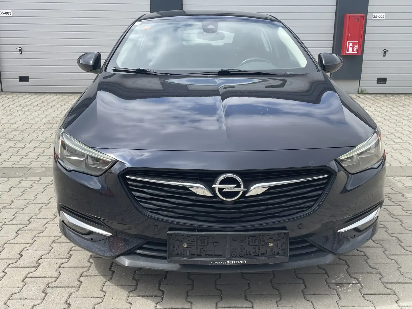Opel Insignia Edition Grand Sport Blau - 1