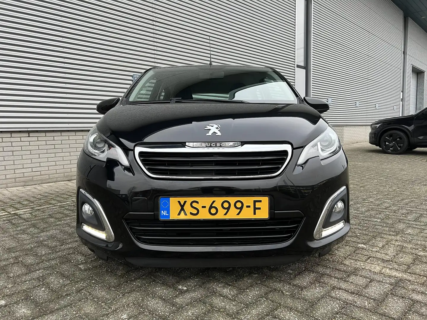 Peugeot 108 1.0 e-VTi Allure | Airco | 15" Lichtmetalen Velgen Schwarz - 2