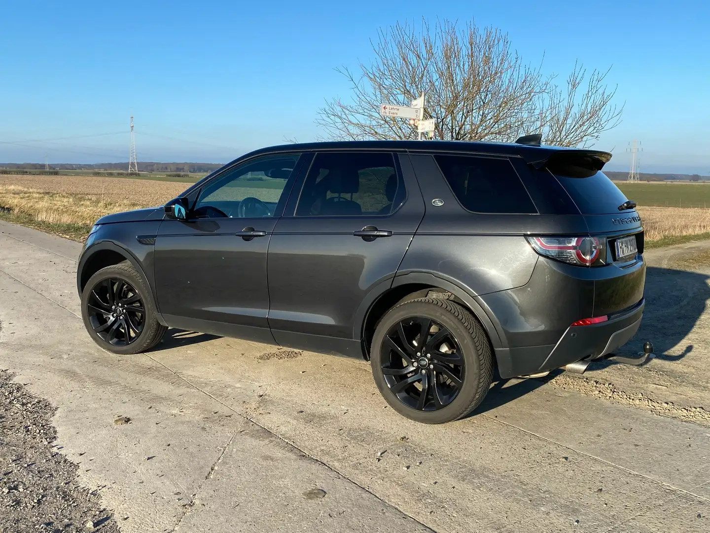 Land Rover Discovery Sport Discovery Sport TD4 Aut. HSE Grau - 2