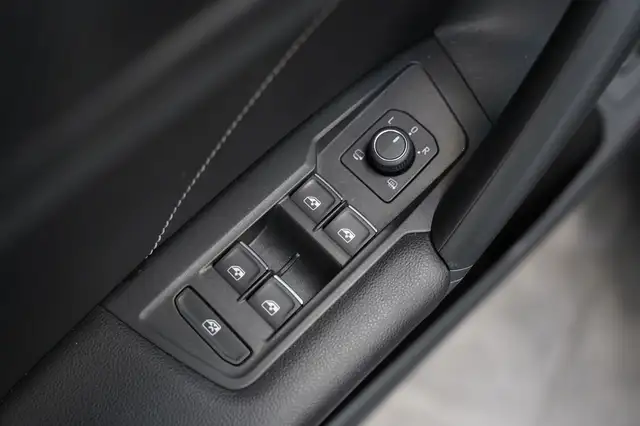 Volkswagen Tiguan view 14