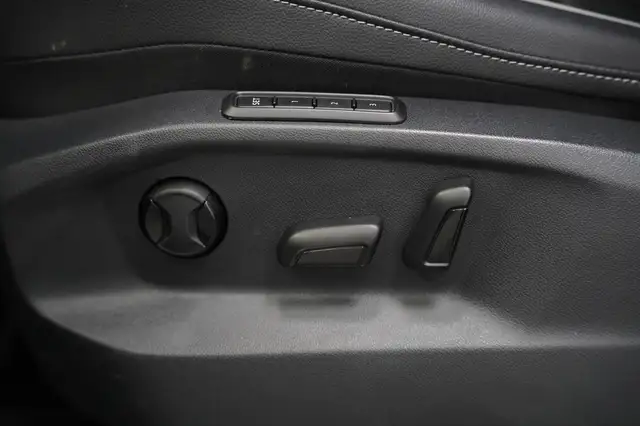 Volkswagen Tiguan view 12