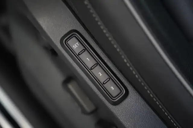 Volkswagen Tiguan view 13