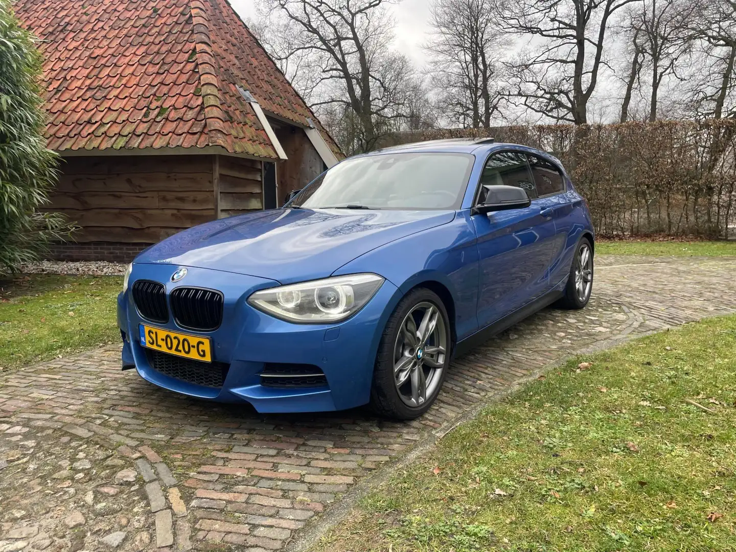BMW Egyéb 1-serie M135i-320PK-LEER-CAMERA-AKRAPOVIC-XENON- Kék - 2