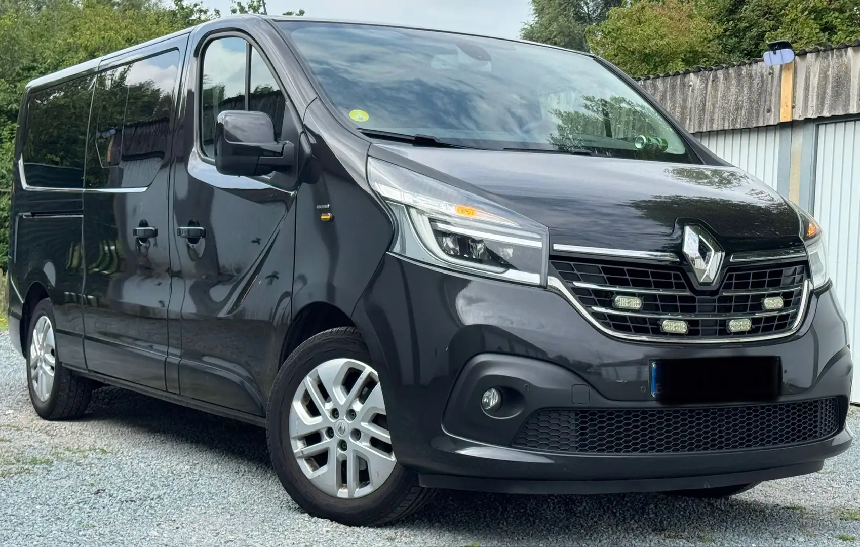 Renault Trafic Trafic Spaceclass L2 2.0 dCi Twin Turbo S Zwart - 1