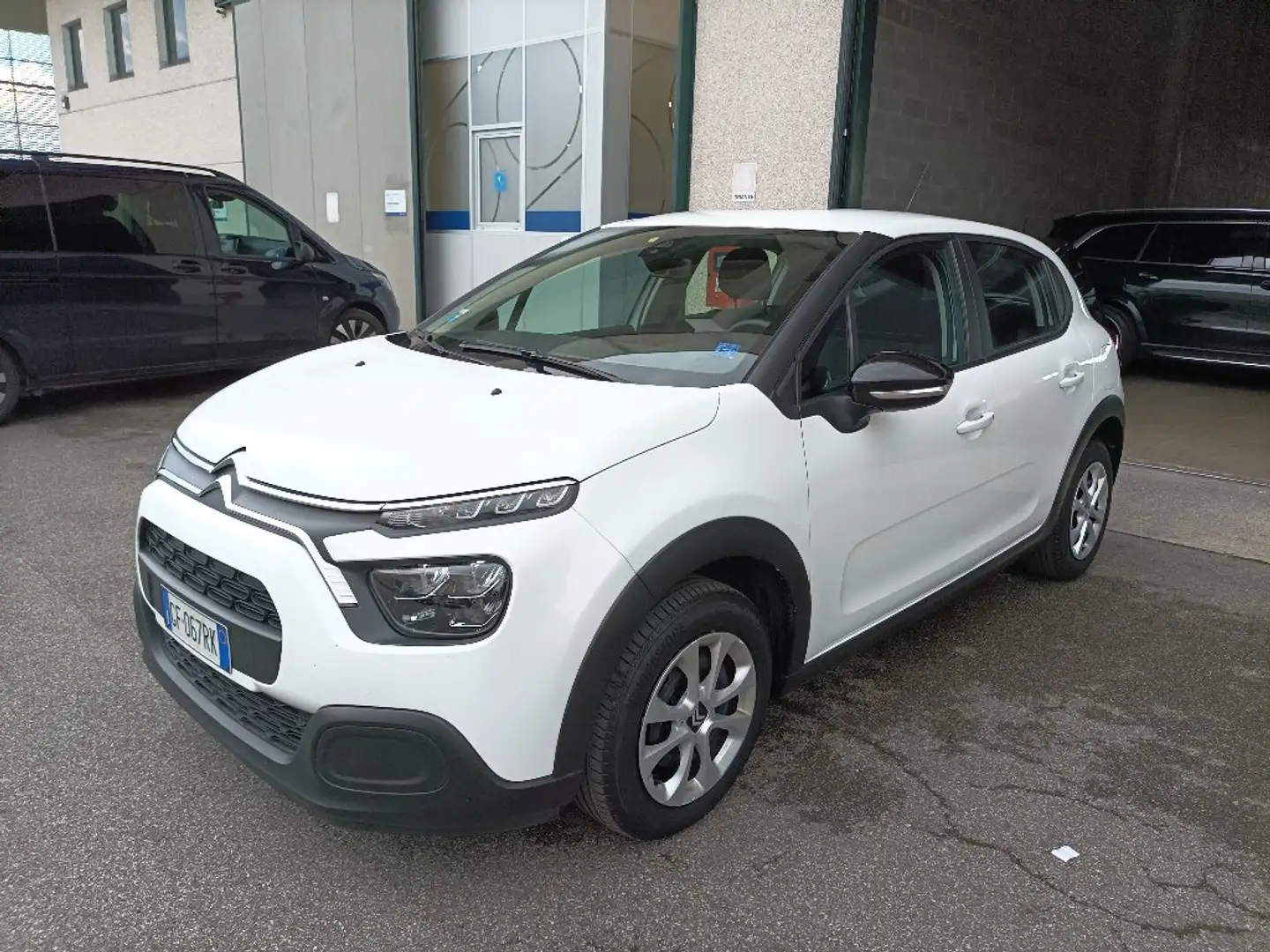 Citroen C3 BlueHDi 100 S&S Feel Weiß - 2