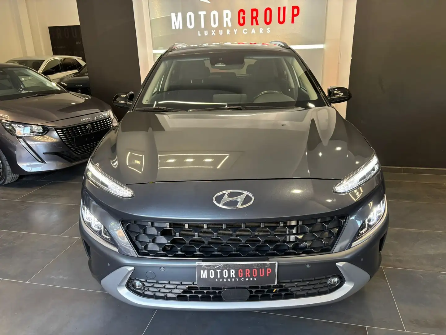 Hyundai KONA 1.6 CRDI Hybrid 48V iMT XLine Gris - 2