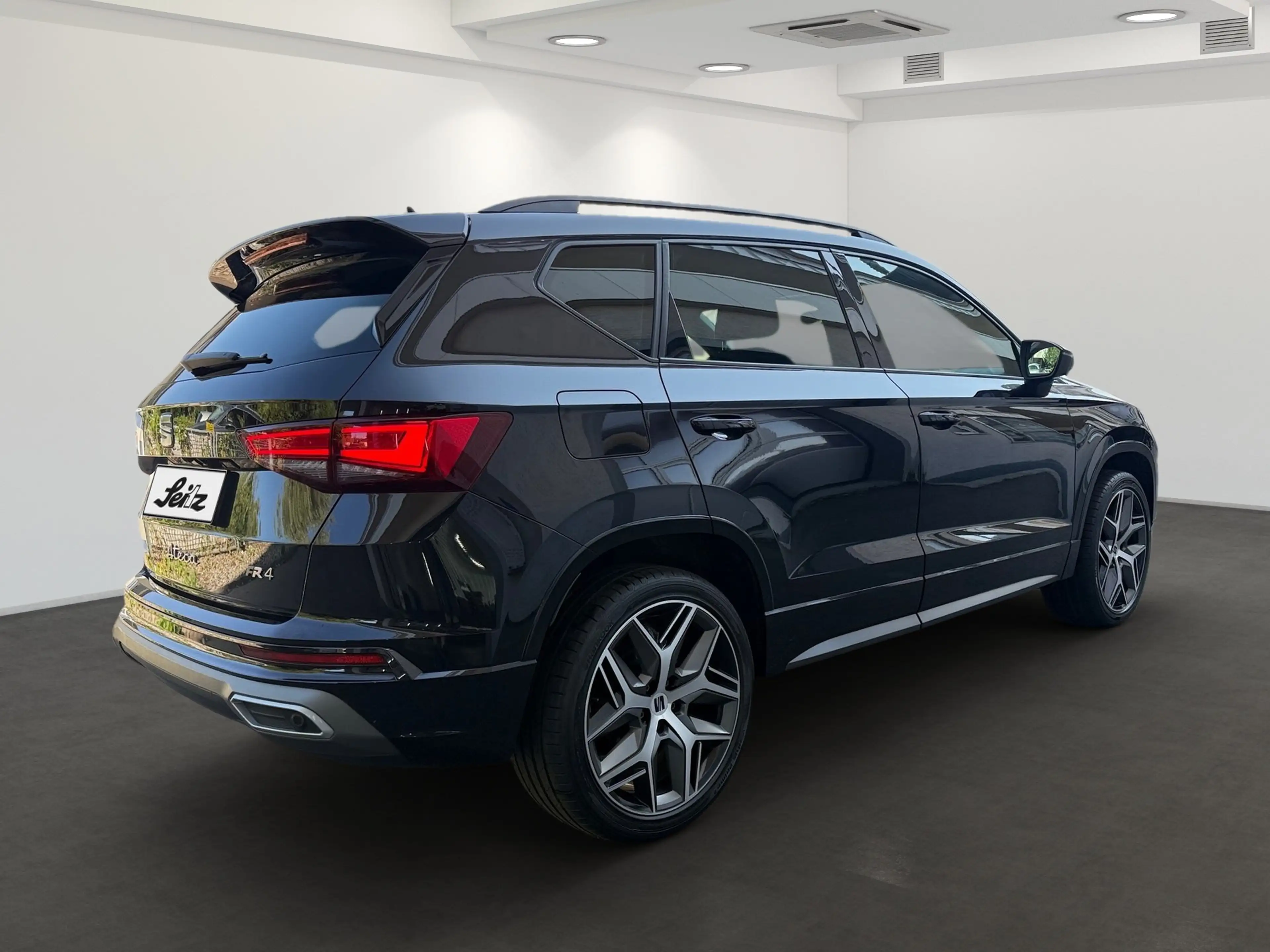 SEAT Ateca 2.0 TSI DSG FR 4Drive AHK. LED. Navi. Rückfahrkame — photo 6