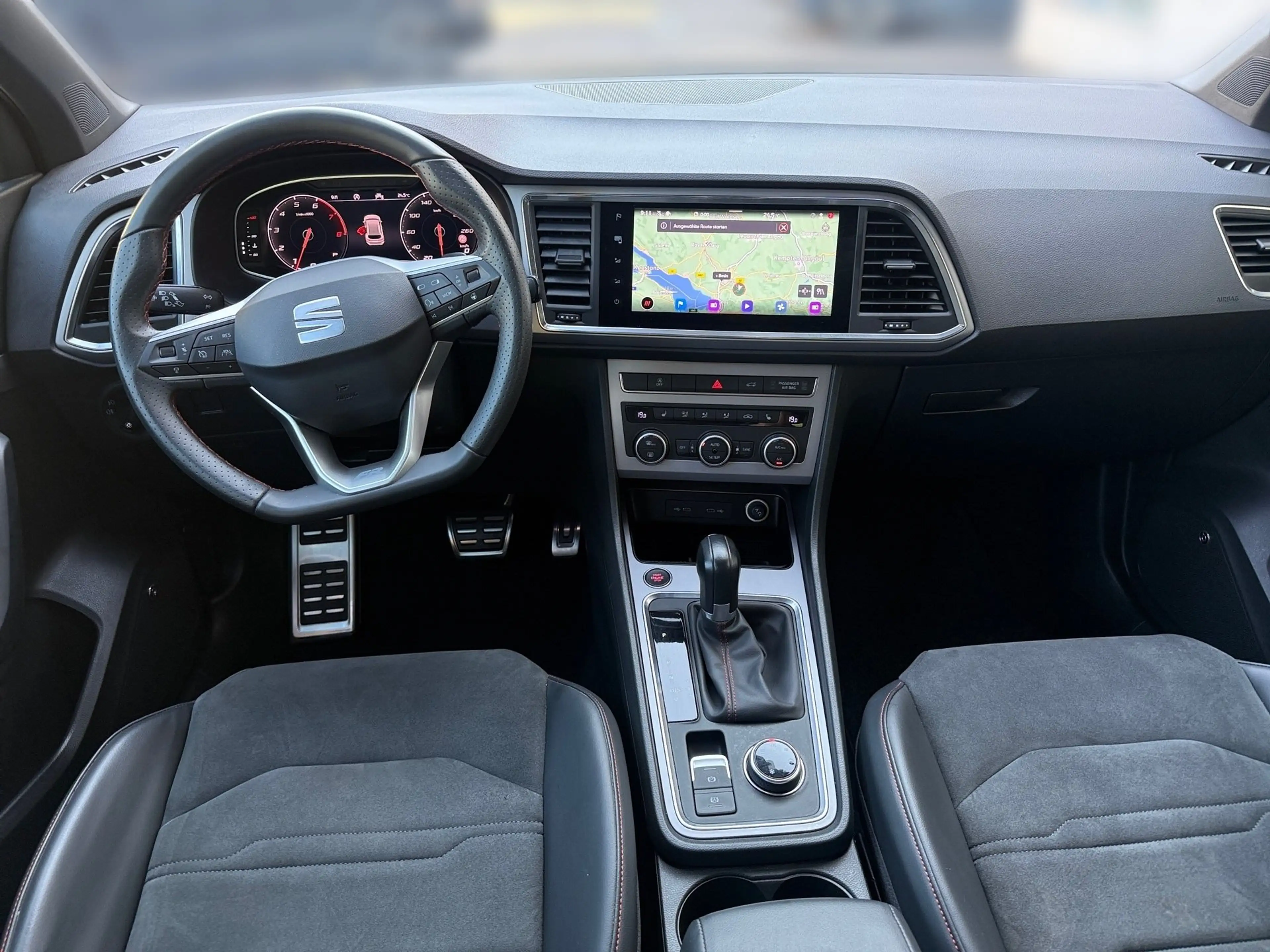 SEAT Ateca 2.0 TSI DSG FR 4Drive AHK. LED. Navi. Rückfahrkame — photo 14