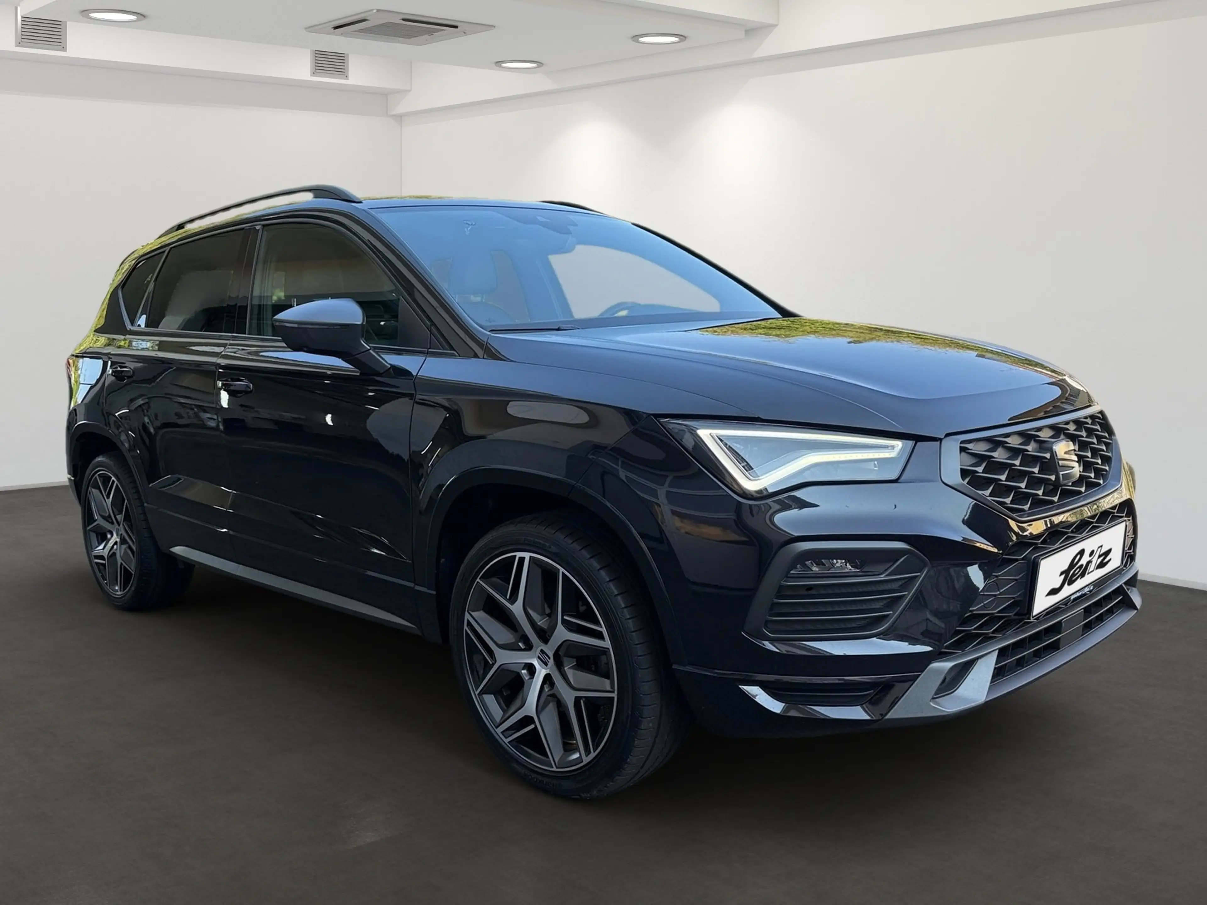 SEAT Ateca 2.0 TSI DSG FR 4Drive AHK. LED. Navi. Rückfahrkame — photo 3