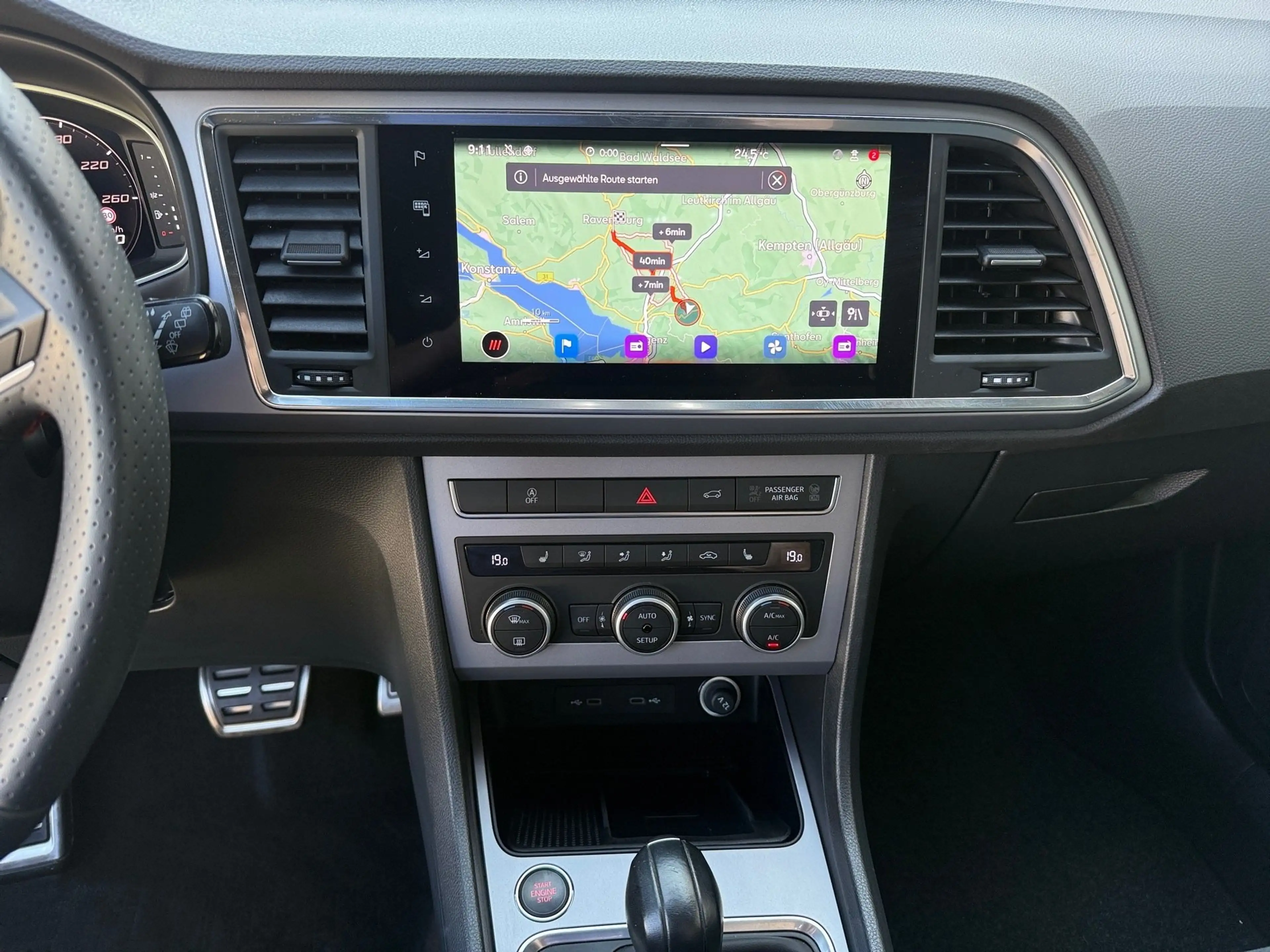 SEAT Ateca 2.0 TSI DSG FR 4Drive AHK. LED. Navi. Rückfahrkame — photo 13