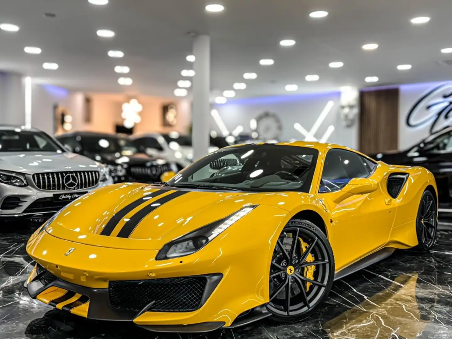 Ferrari 488 Pista Amarillo - 1