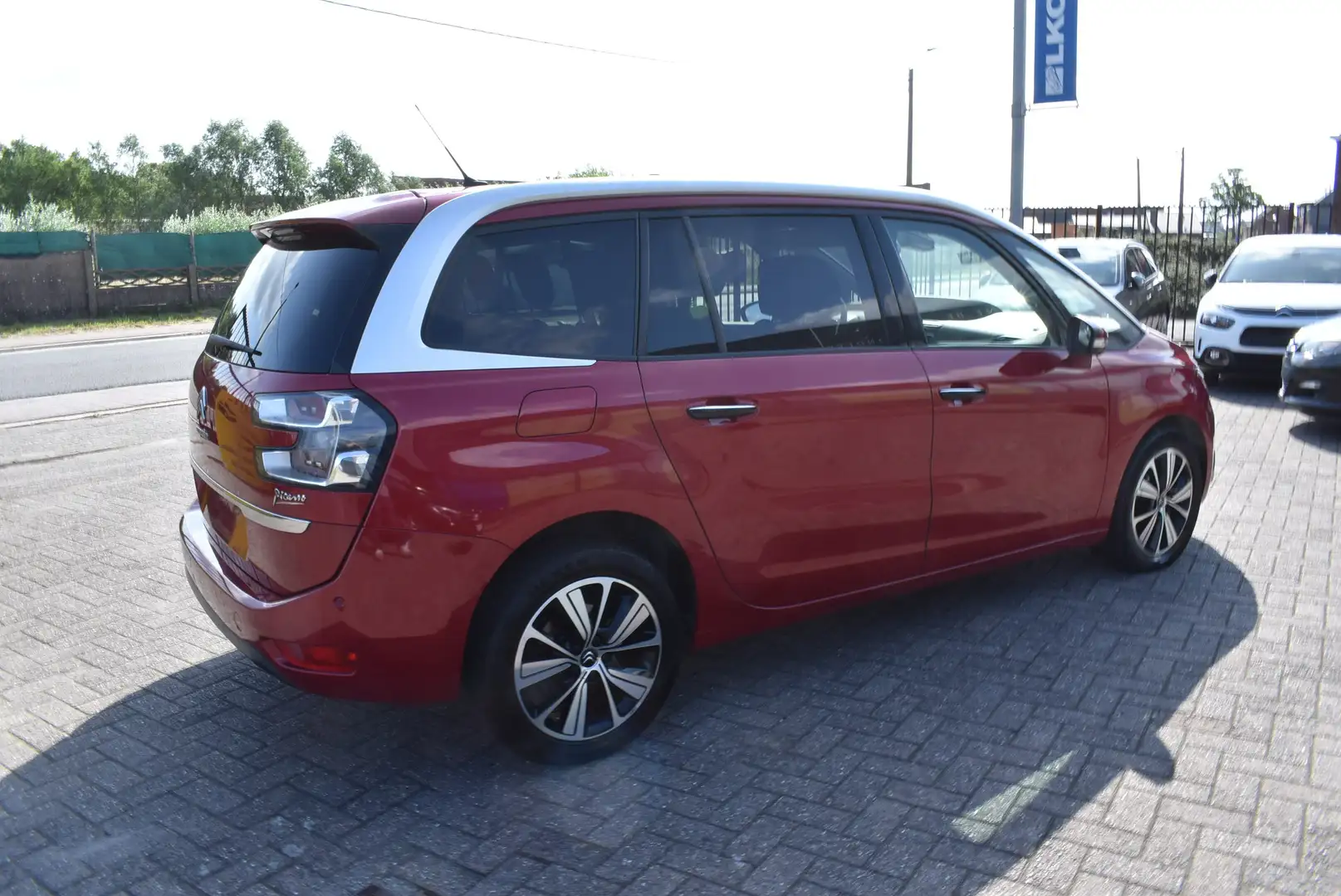 Citroen Grand C4 Picasso 1.6 BlueHDi Intensive GPS/DVD - 2