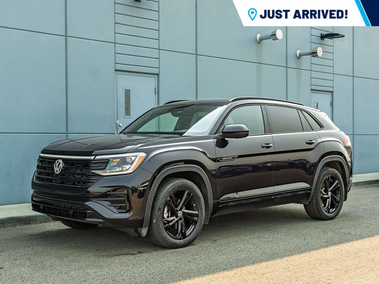 2025 Volkswagen Atlas Comfortline R-Line Black Edition | One Owner