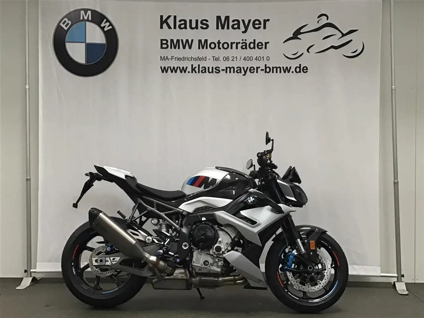 BMW M 1000 R 0 - 2