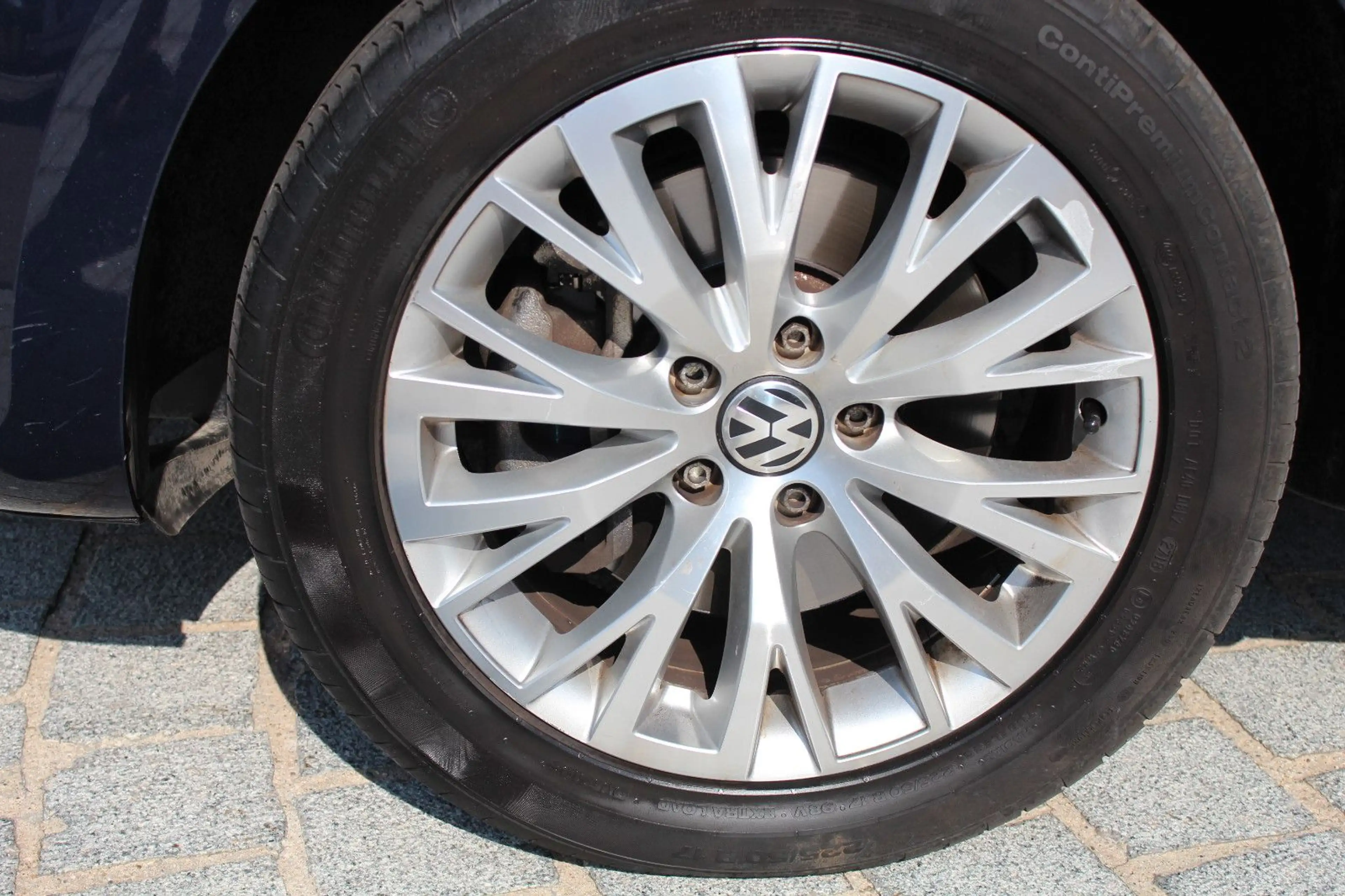 Volkswagen Sharan Highline BMT DSG PANO AHK LEDER 7 SITZE — photo 12
