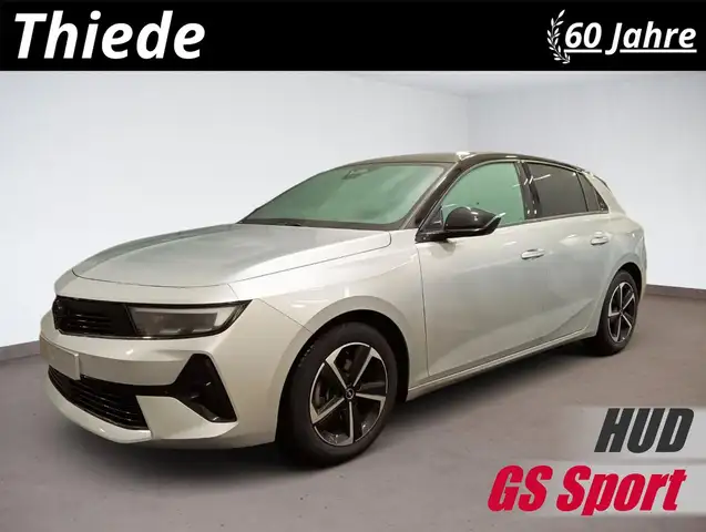 Opel Astra main image