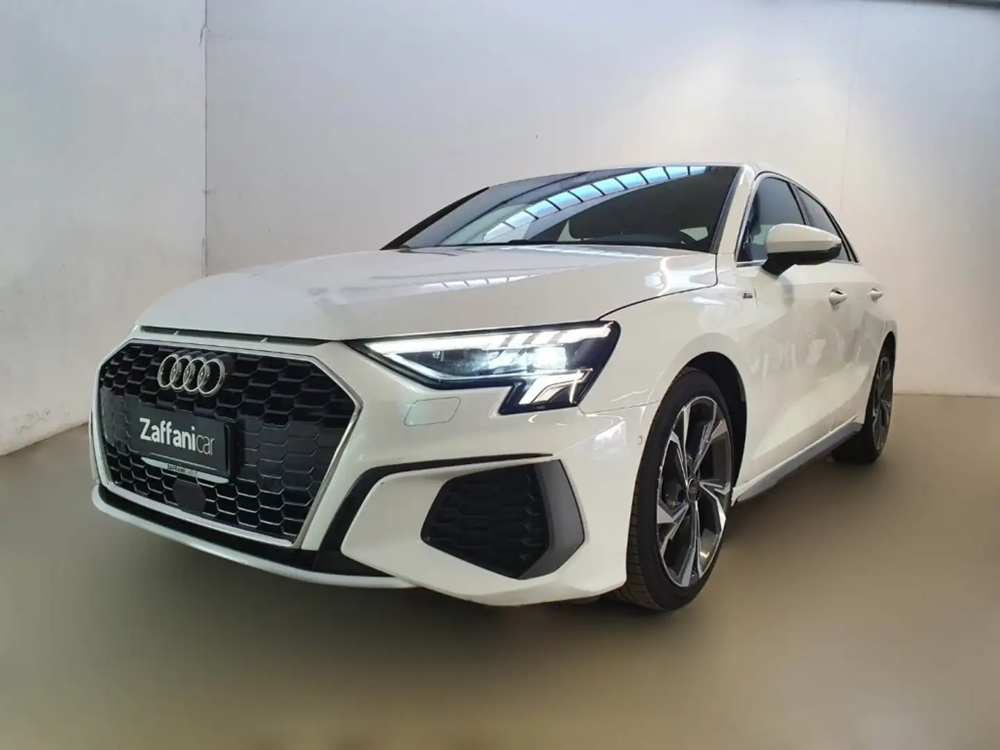 Audi A3 SPB 30 TDI S tronic S line edition Bianco - 2
