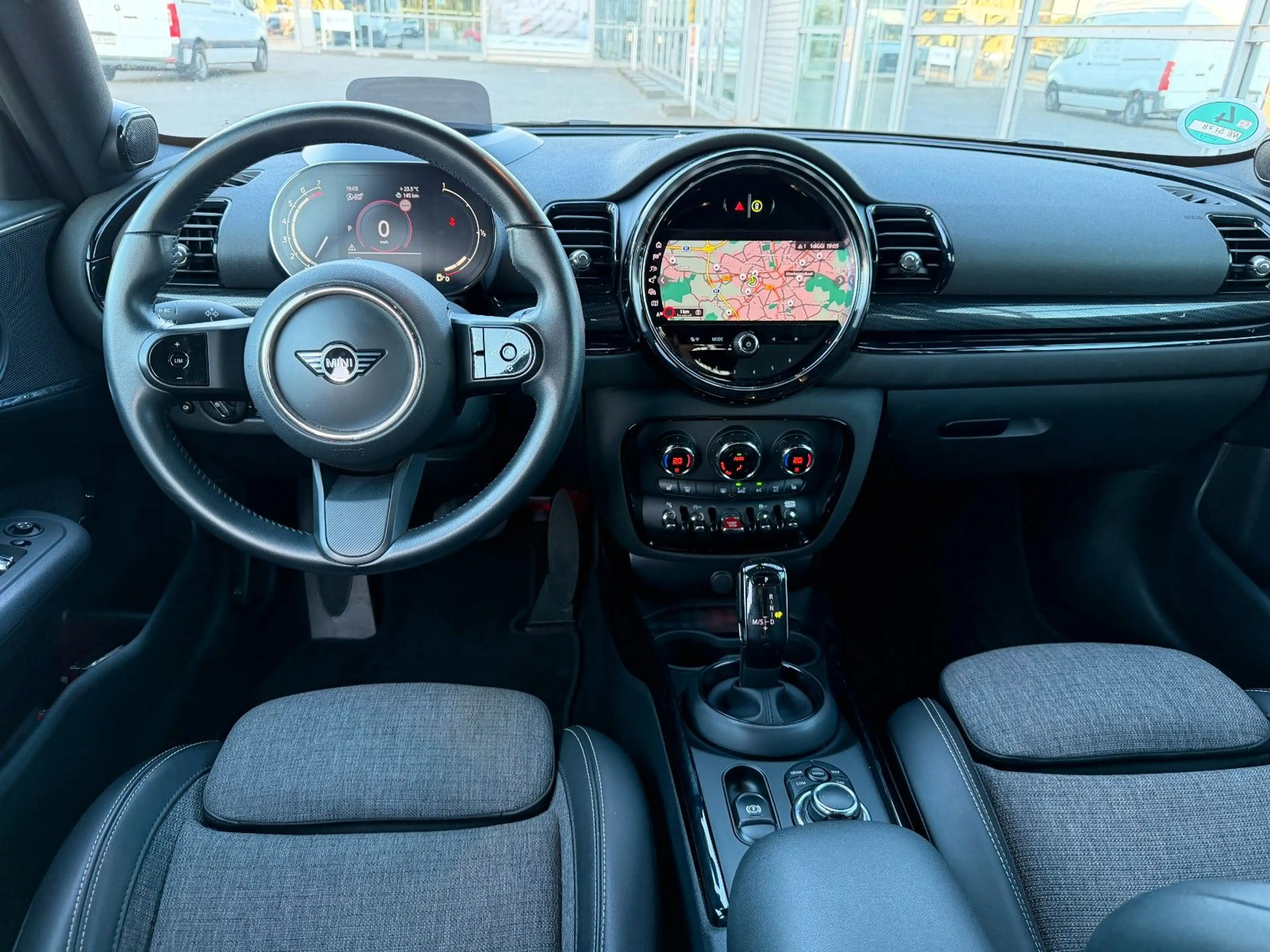 MINI One Clubman Clubman One Classic Trim AUT Navi LED — photo 2