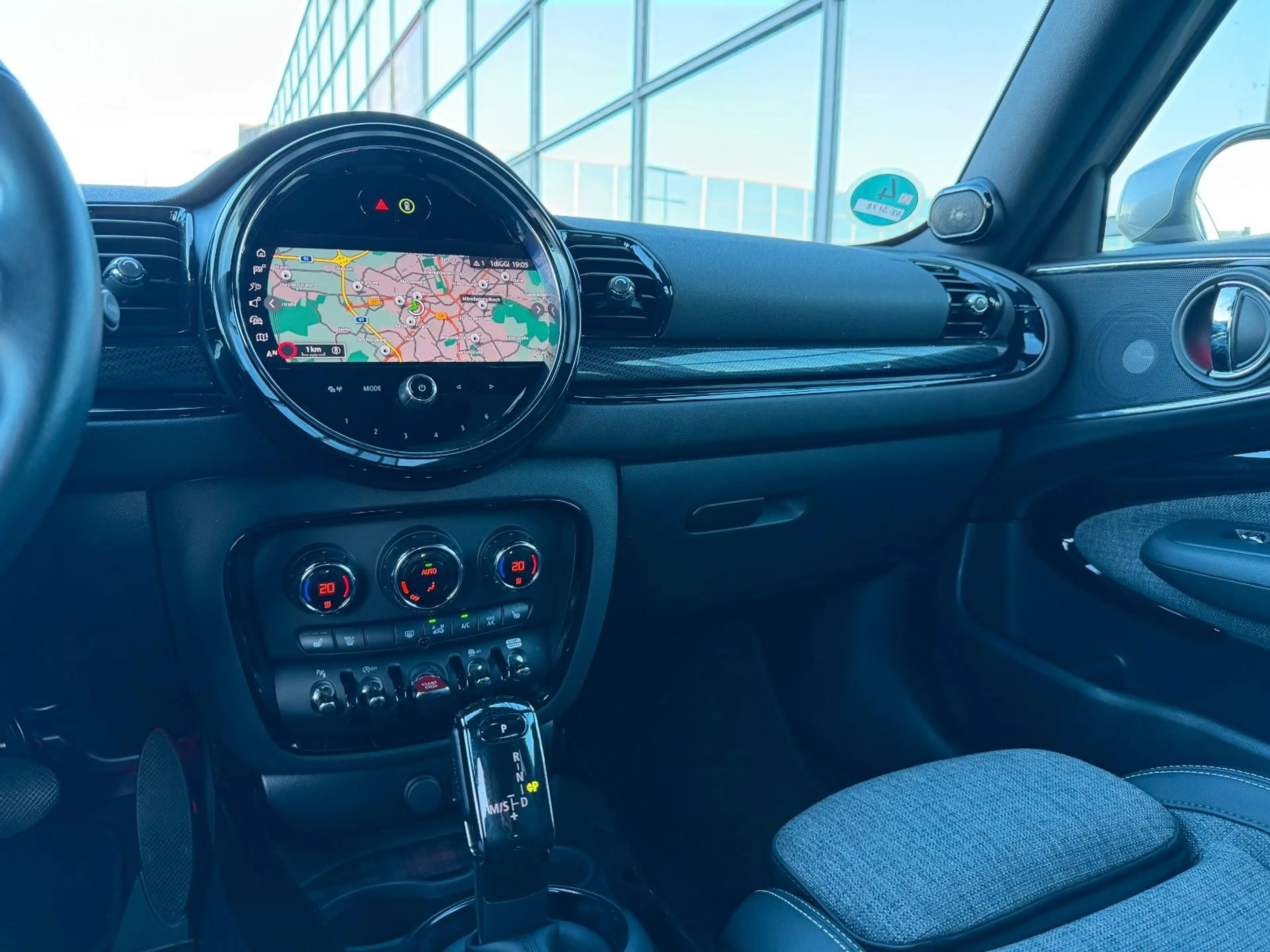 MINI One Clubman Clubman One Classic Trim AUT Navi LED — photo 11