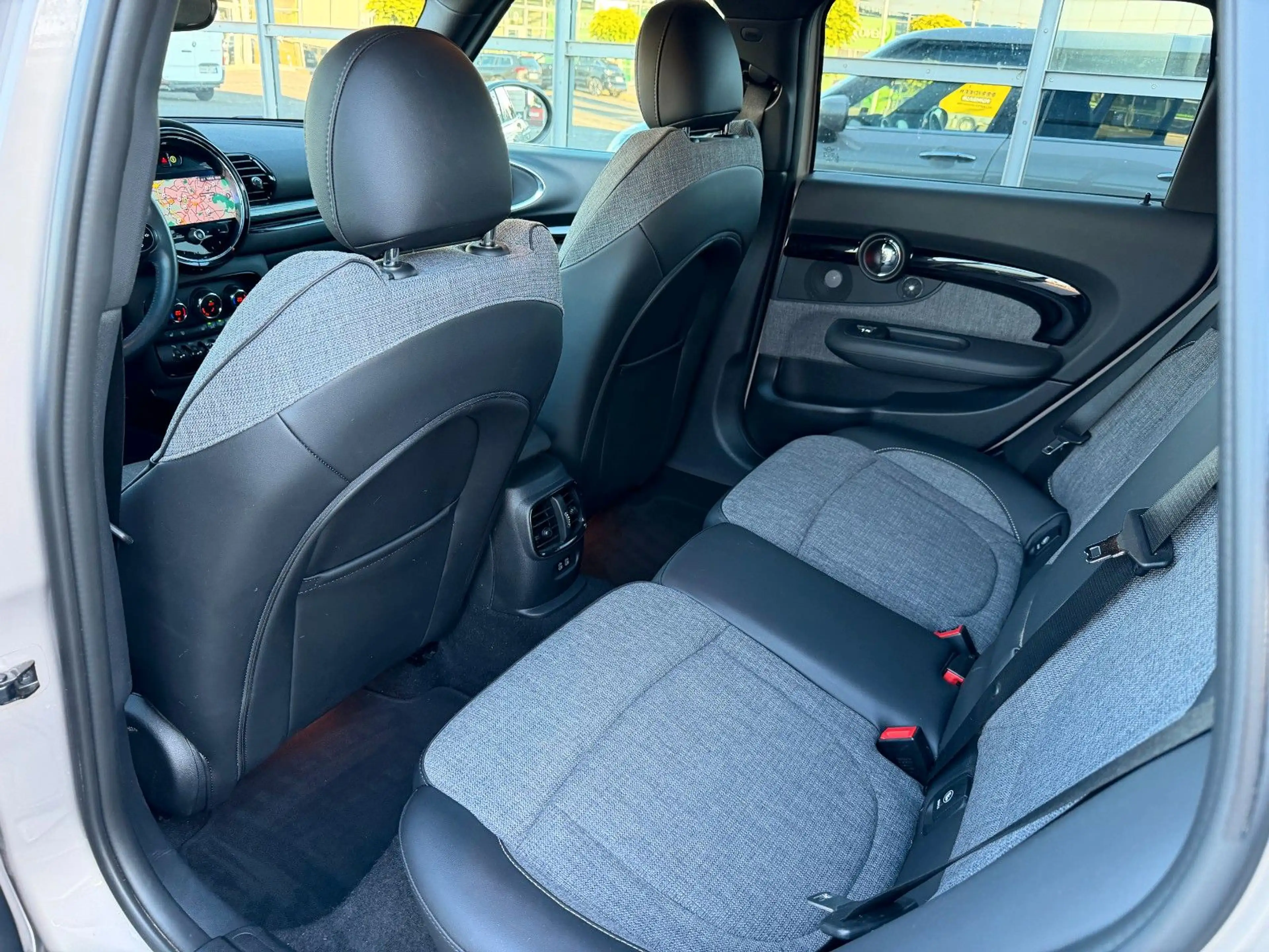 MINI One Clubman Clubman One Classic Trim AUT Navi LED — photo 10