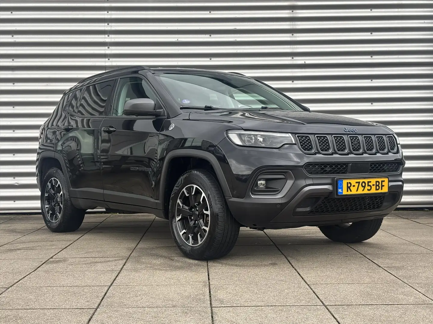 Jeep Compass 1.3T 4XE PHEV 240pk AWD Automaat Trailhawk Leder | Noir - 2