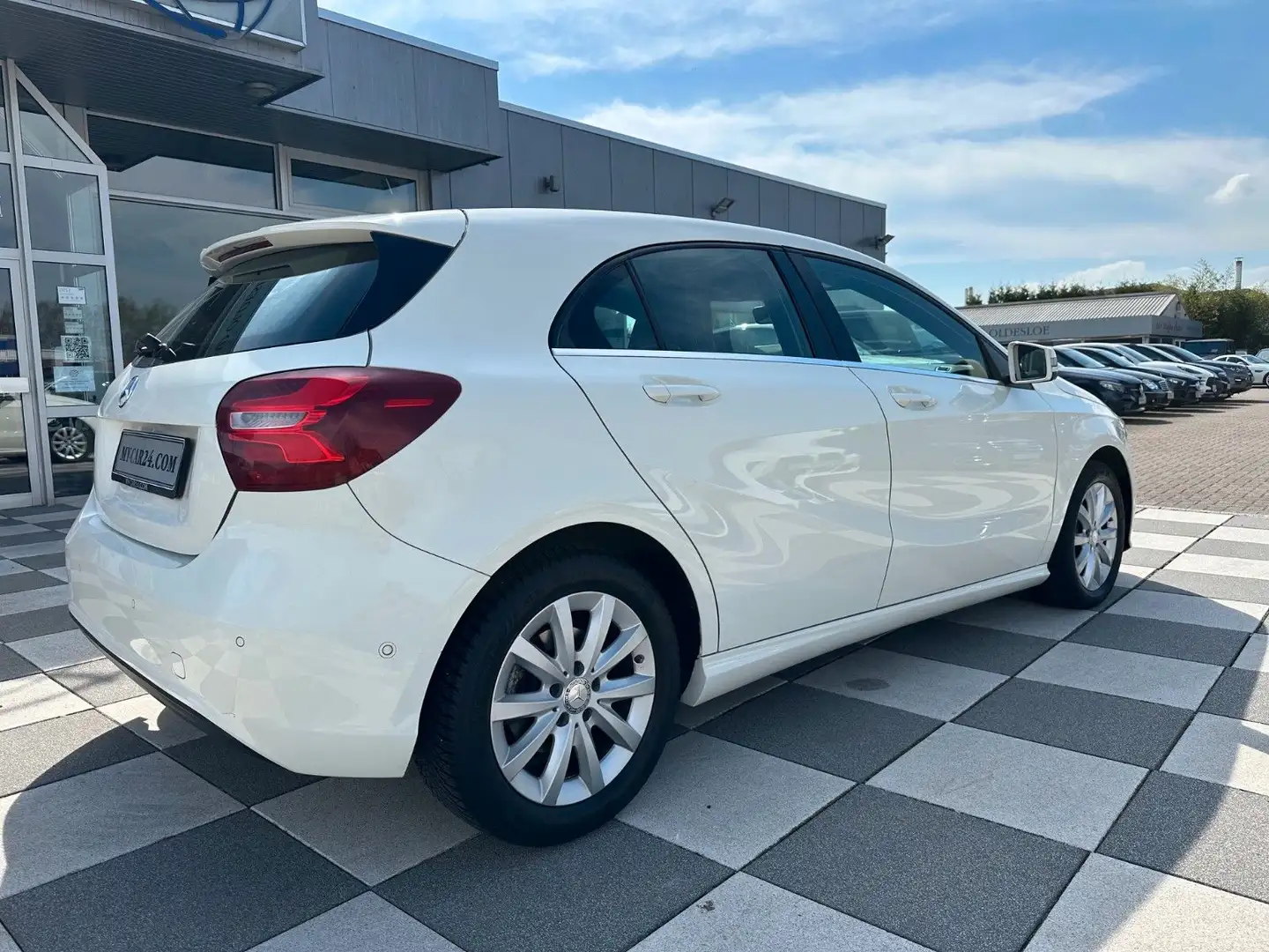 Mercedes-Benz A 180 CDI,Syle,BlueEfficiency,Navi,LED,Sportsitz Blanc - 2