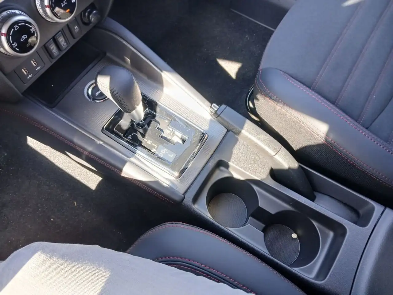 Mitsubishi RVR снимка Mitsubishi RVR