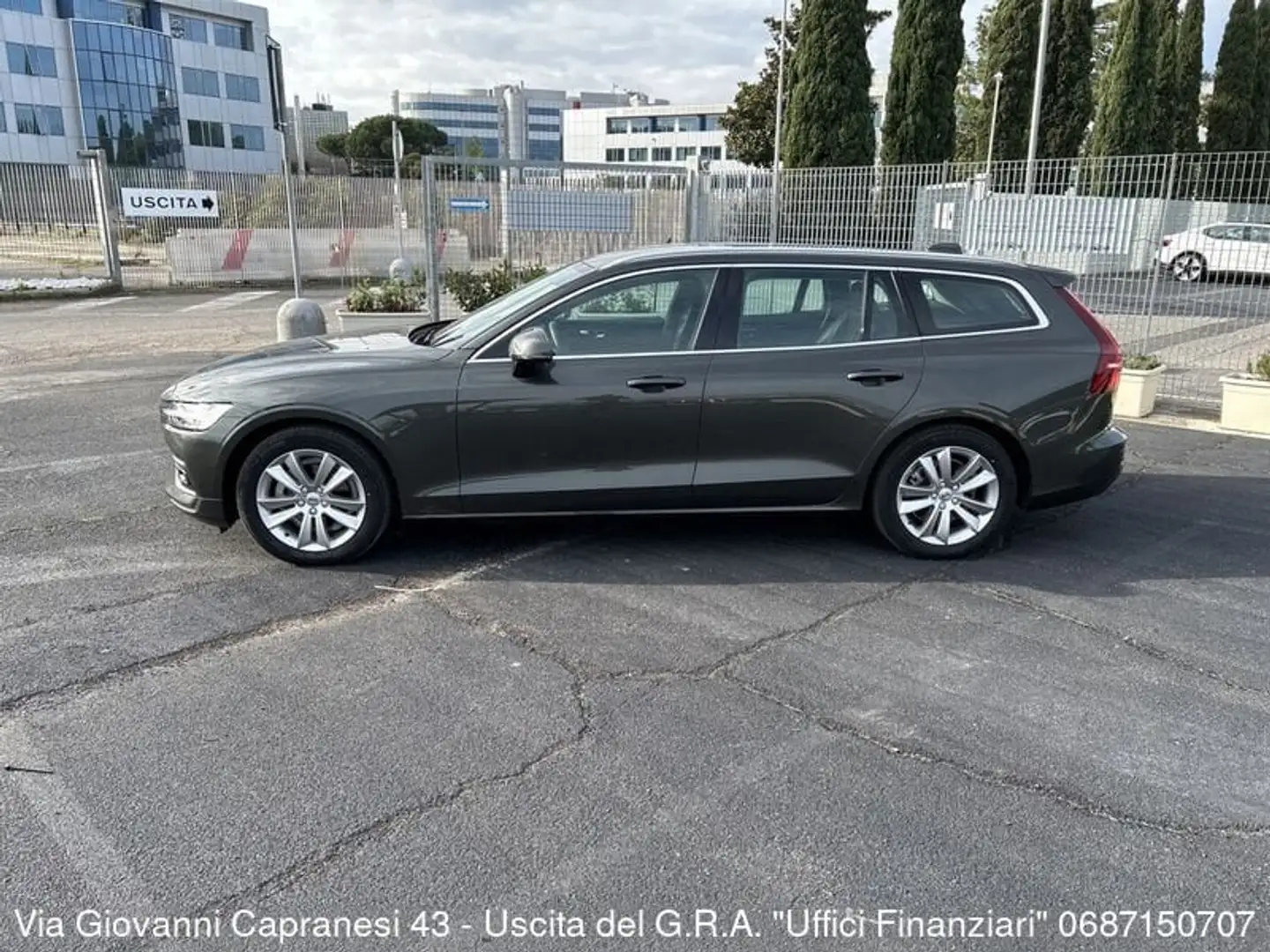 Volvo V60 D3 Geartronic Business Plus Gris - 2